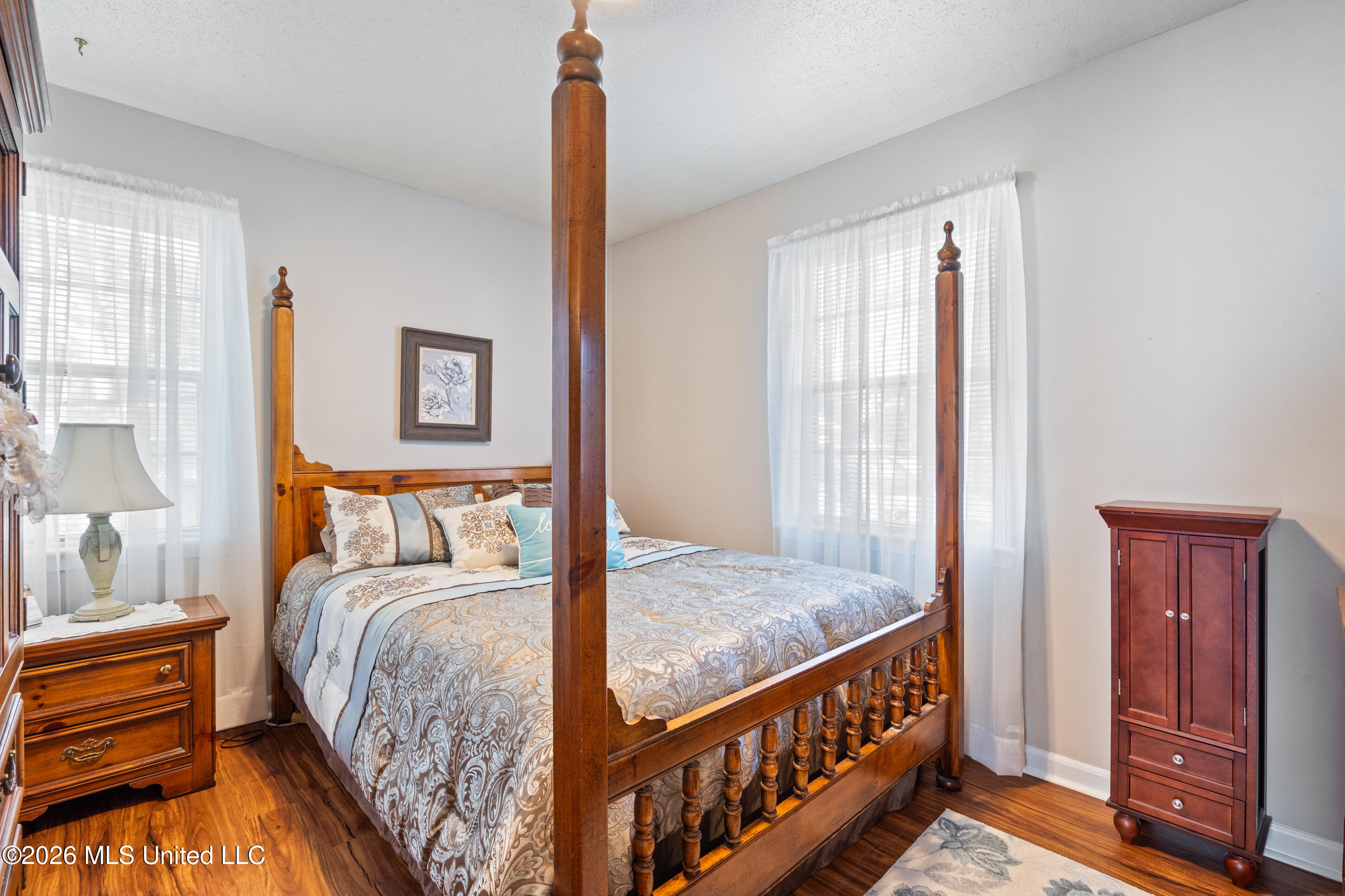 8238 Sara Cove