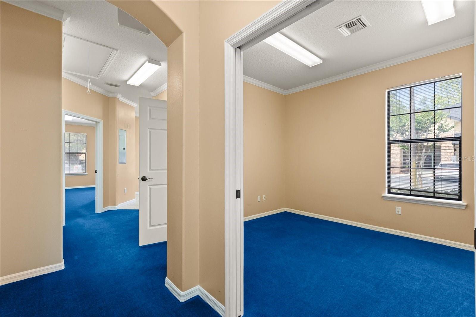 142 PARLIAMENT LOOP