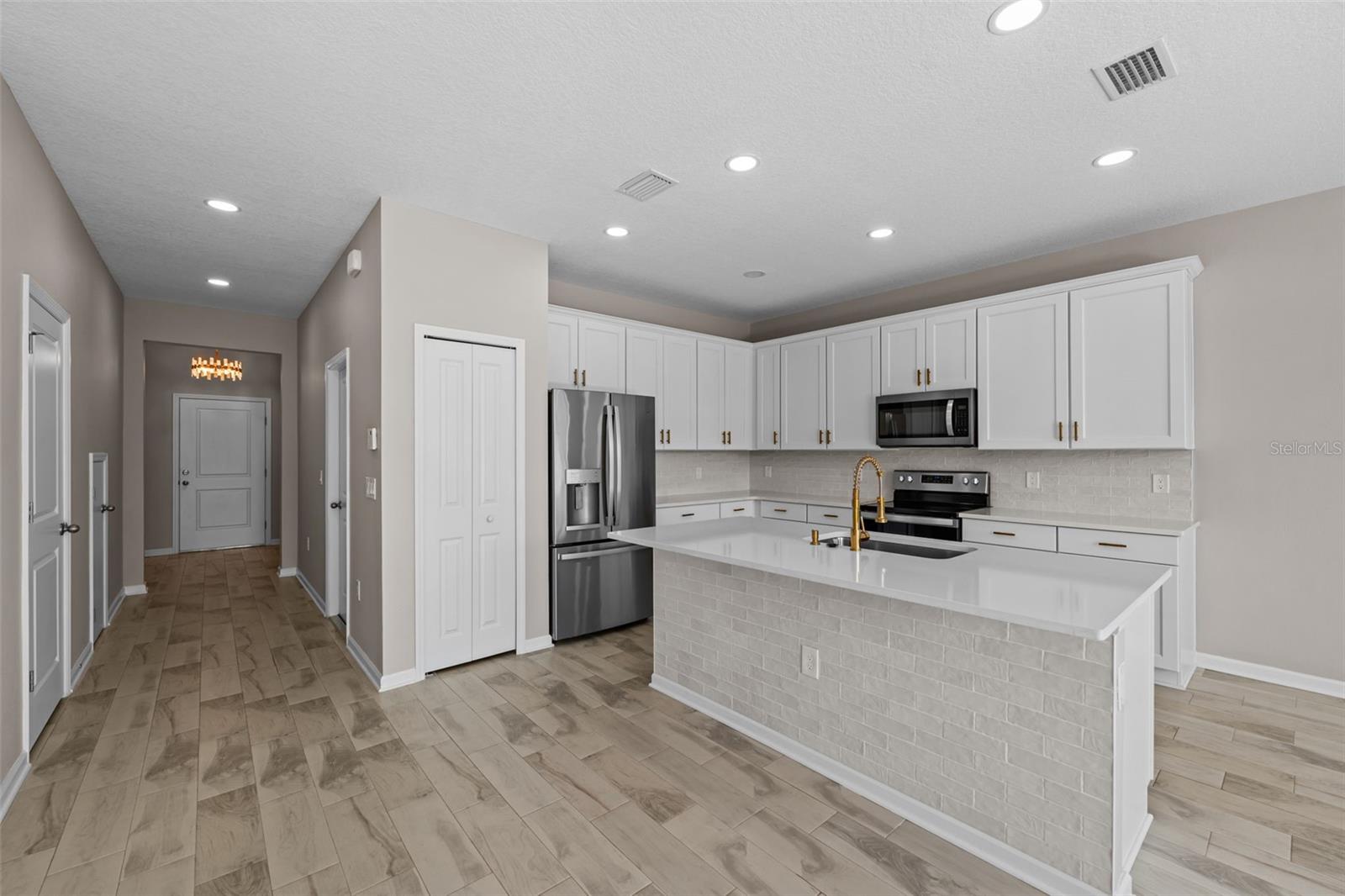10985 BRIGHTLEAF CT