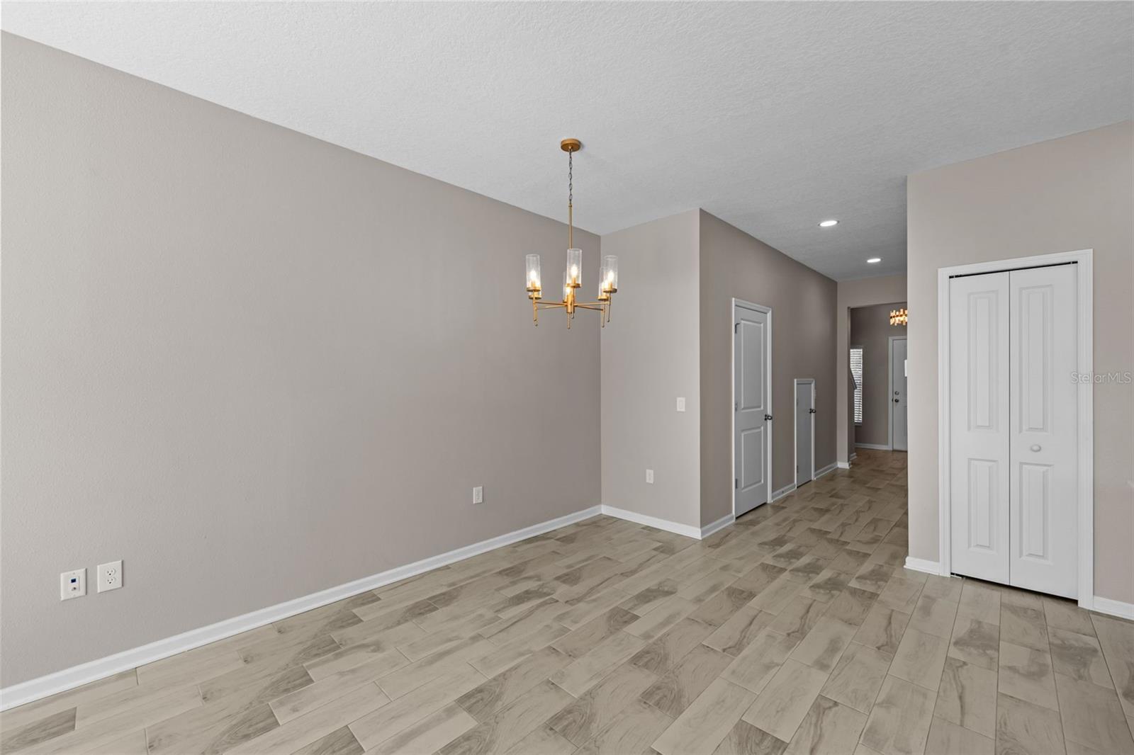 10985 BRIGHTLEAF CT