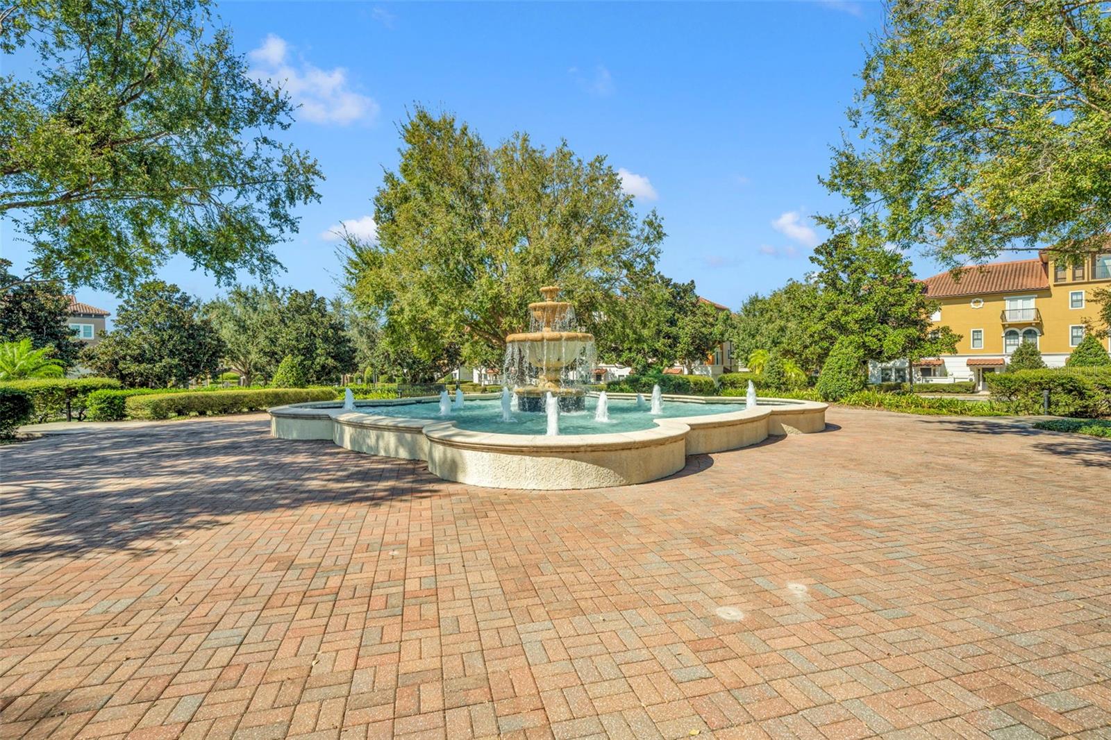 1436 LOBELIA DR
