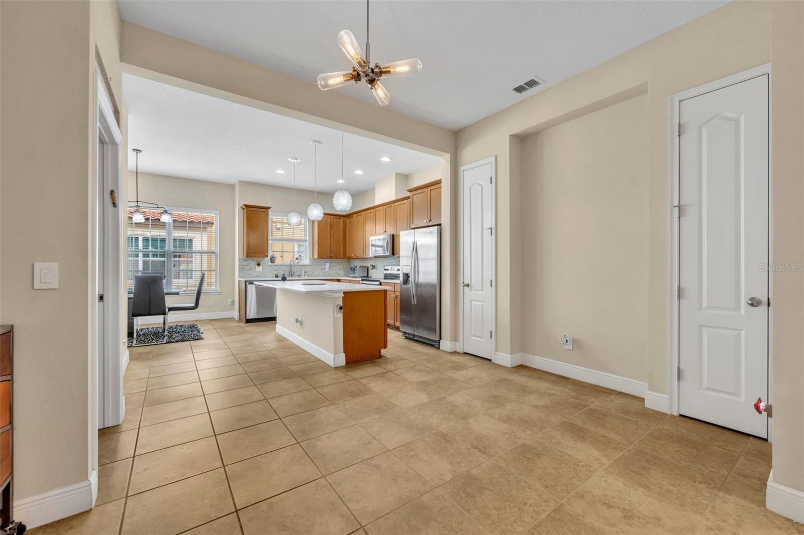1436 LOBELIA DR
