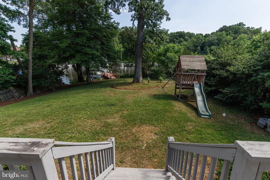 707 WARREN DRIVE