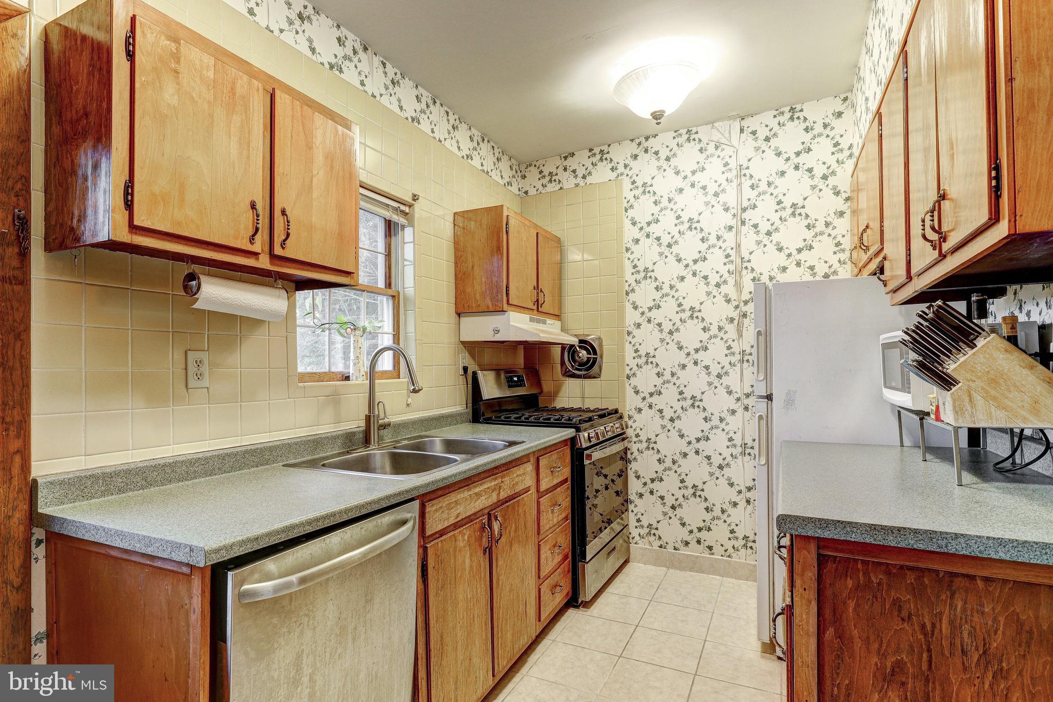 2901 RUECKERT AVENUE