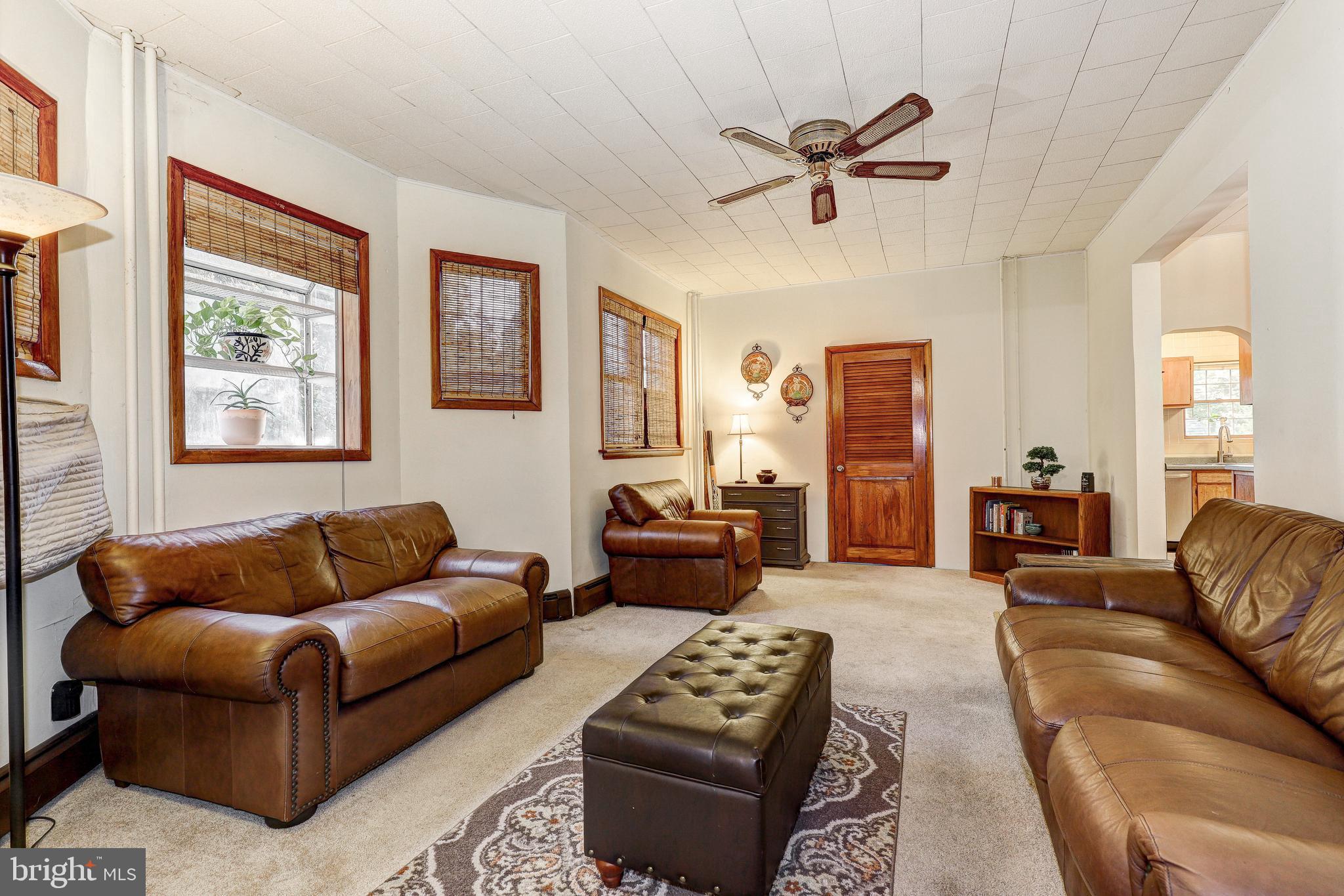 2901 RUECKERT AVENUE