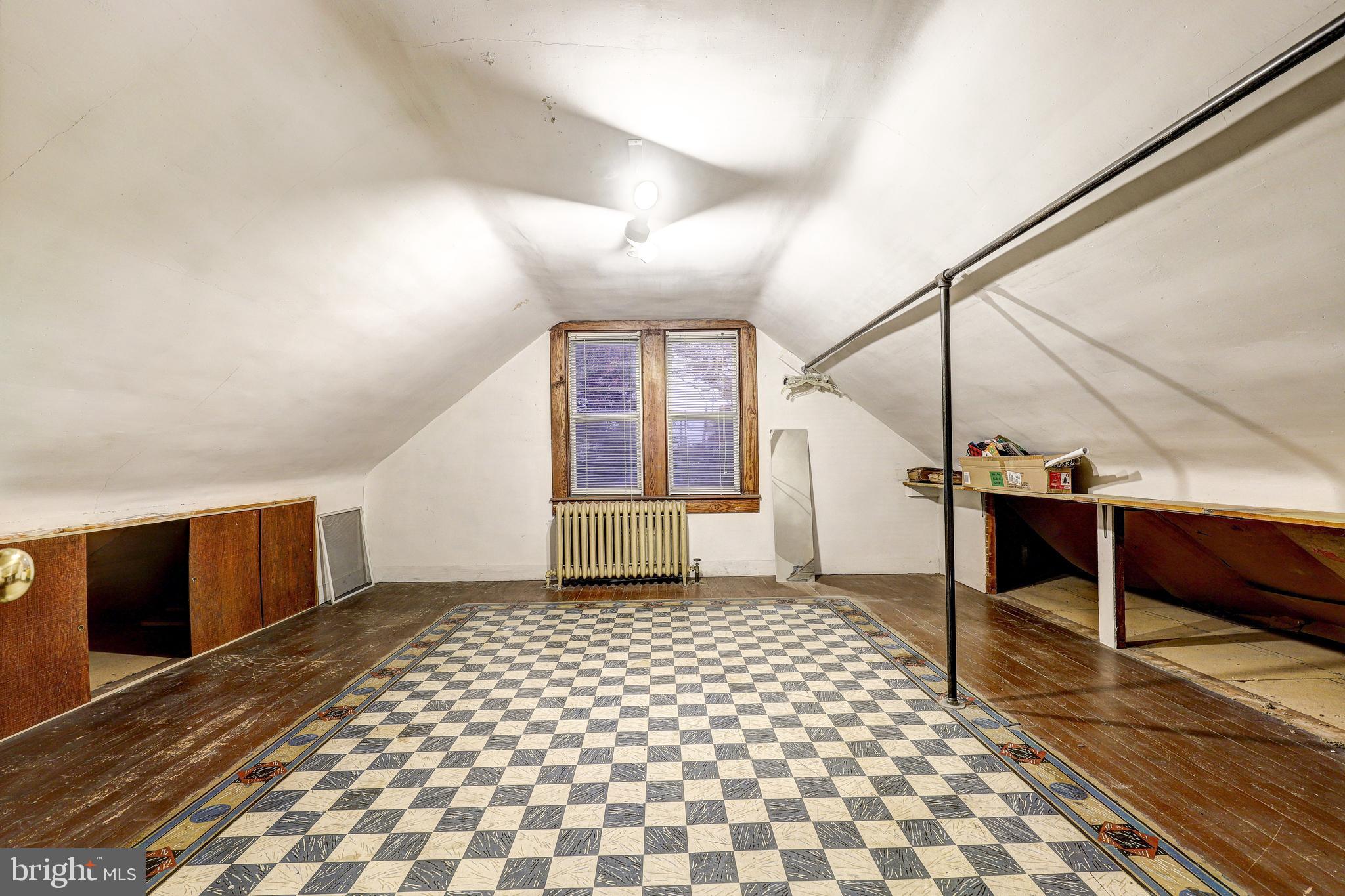 2901 RUECKERT AVENUE