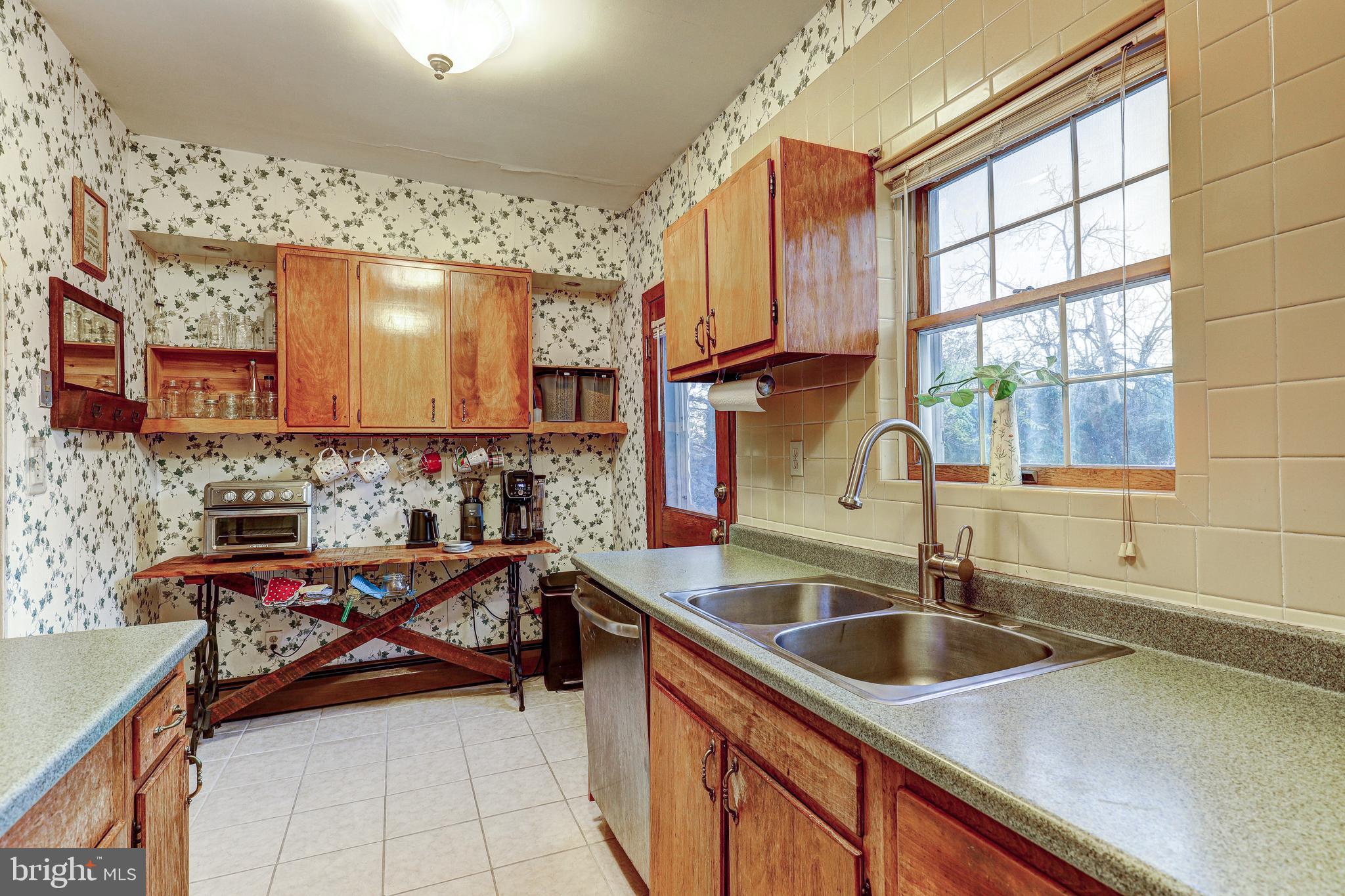 2901 RUECKERT AVENUE