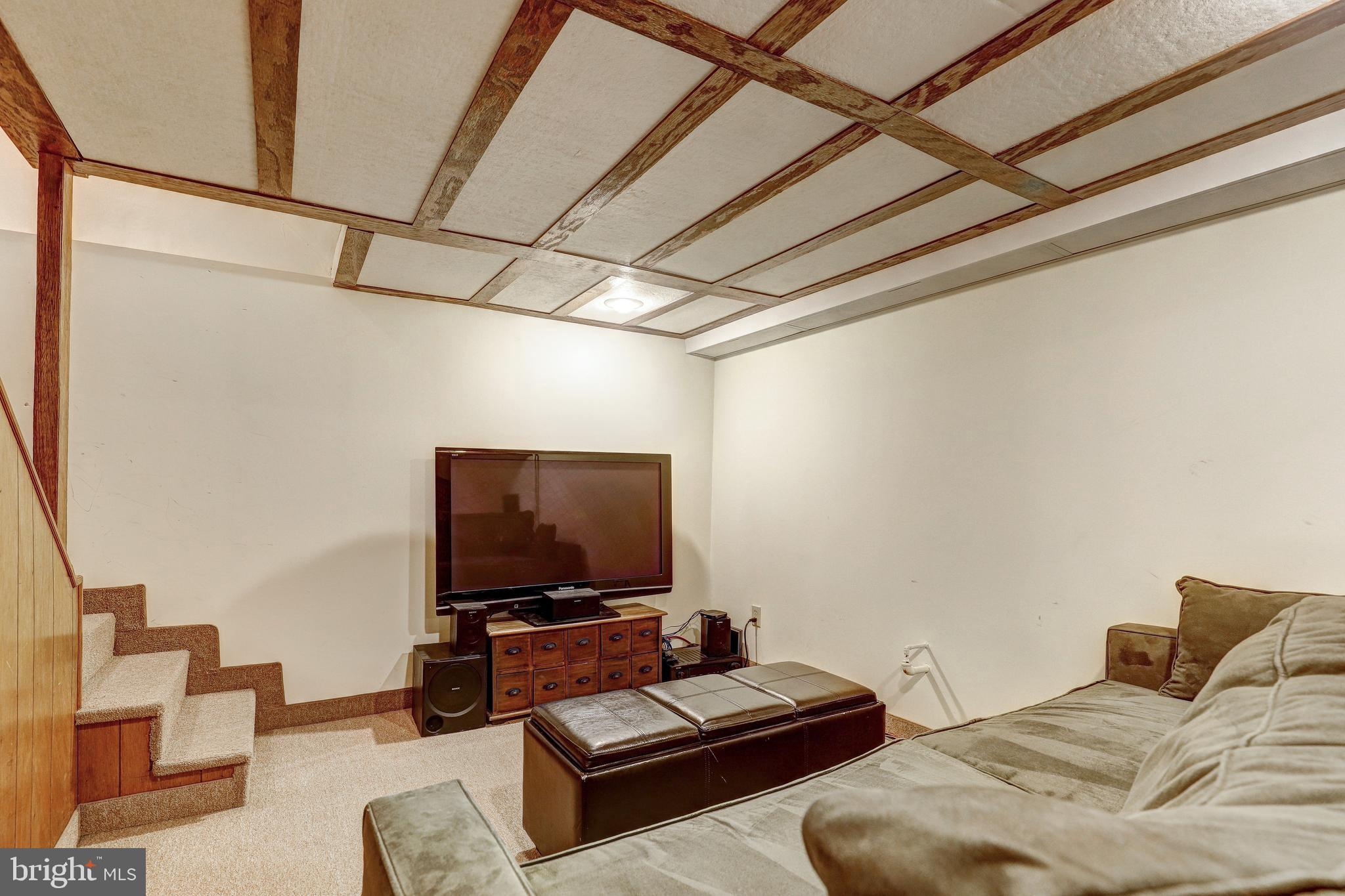 2901 RUECKERT AVENUE