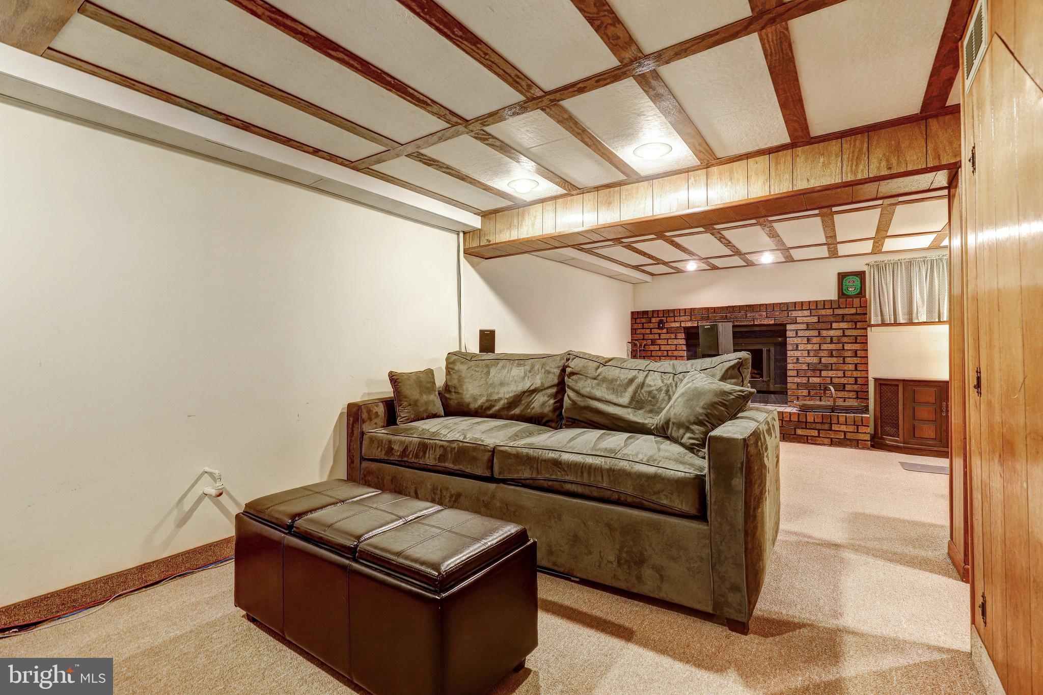 2901 RUECKERT AVENUE