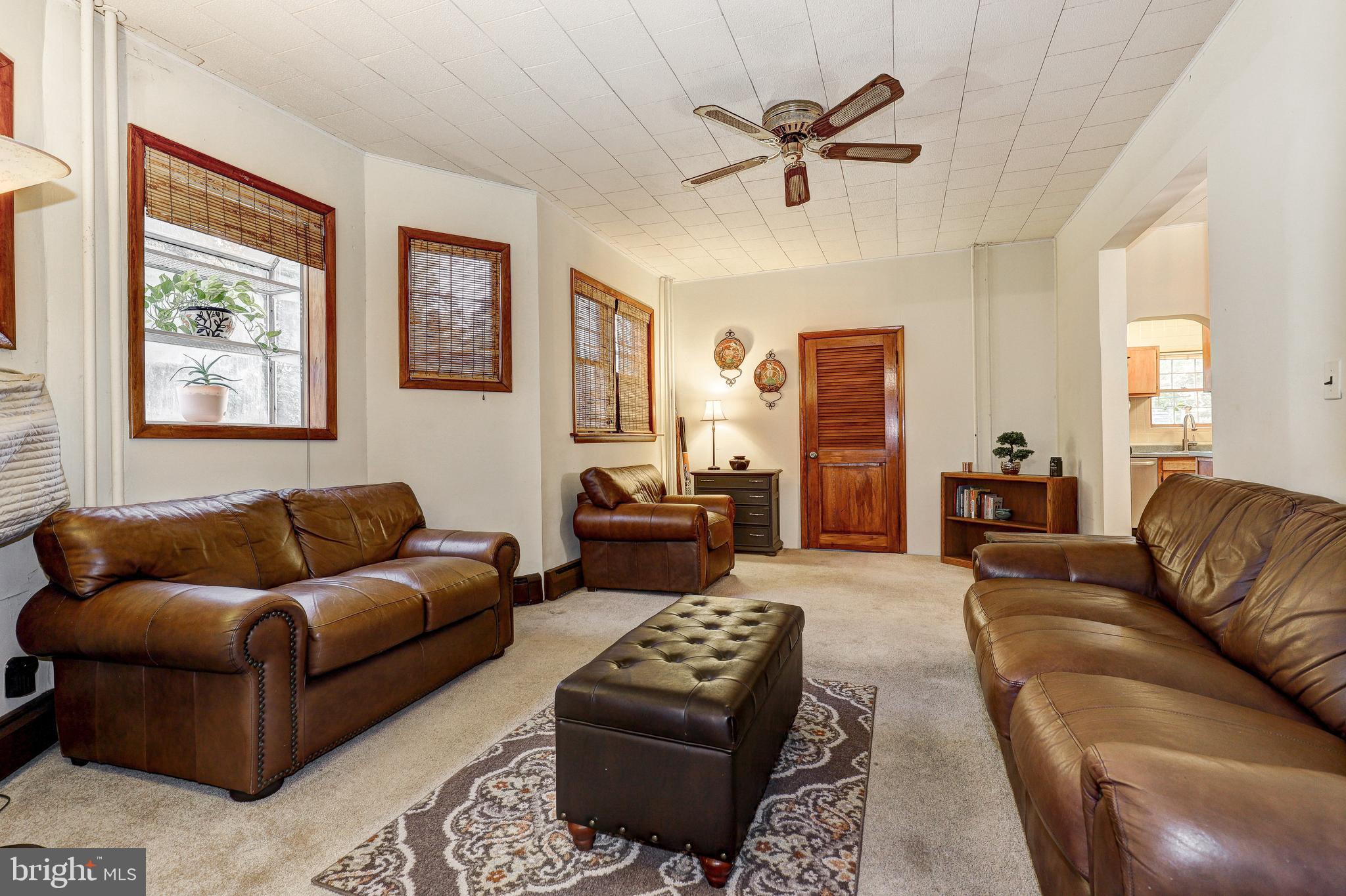 2901 RUECKERT AVENUE