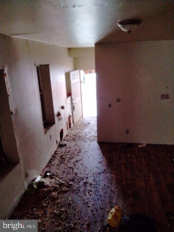 2410 E MADISON STREET