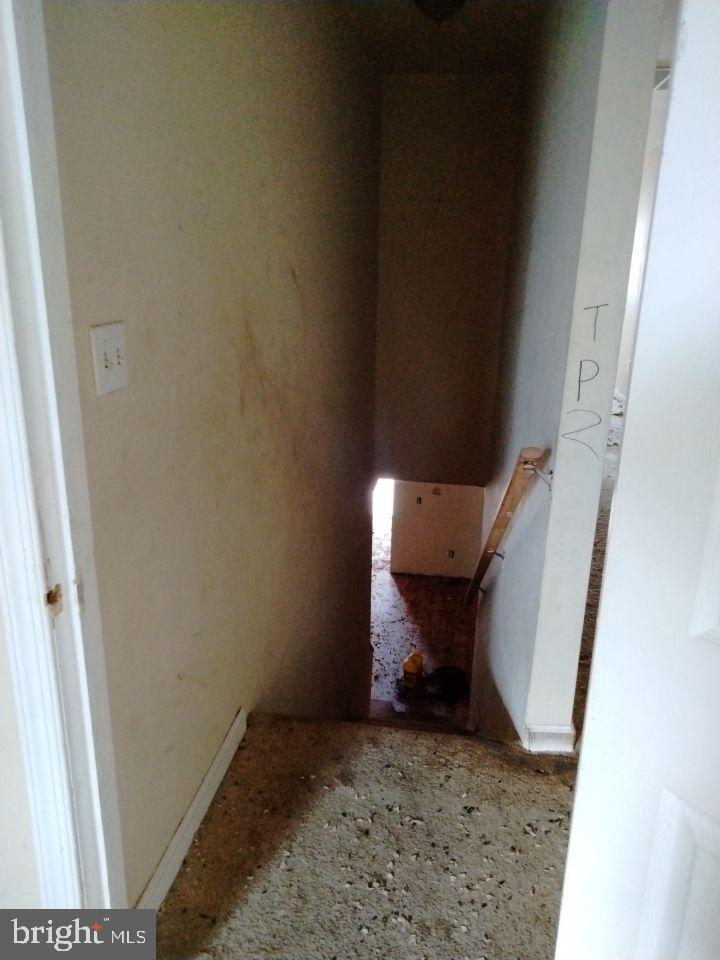 2410 E MADISON STREET