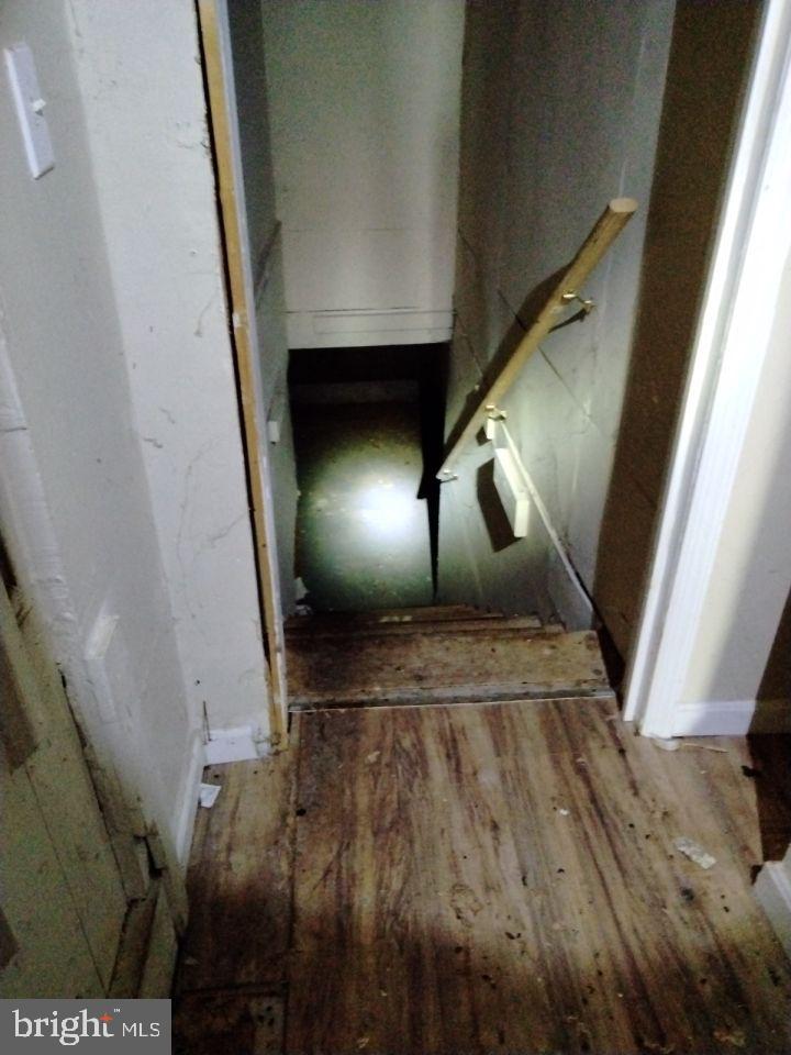 2410 E MADISON STREET