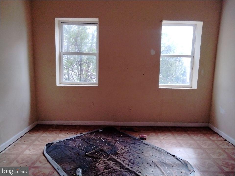 2410 E MADISON STREET