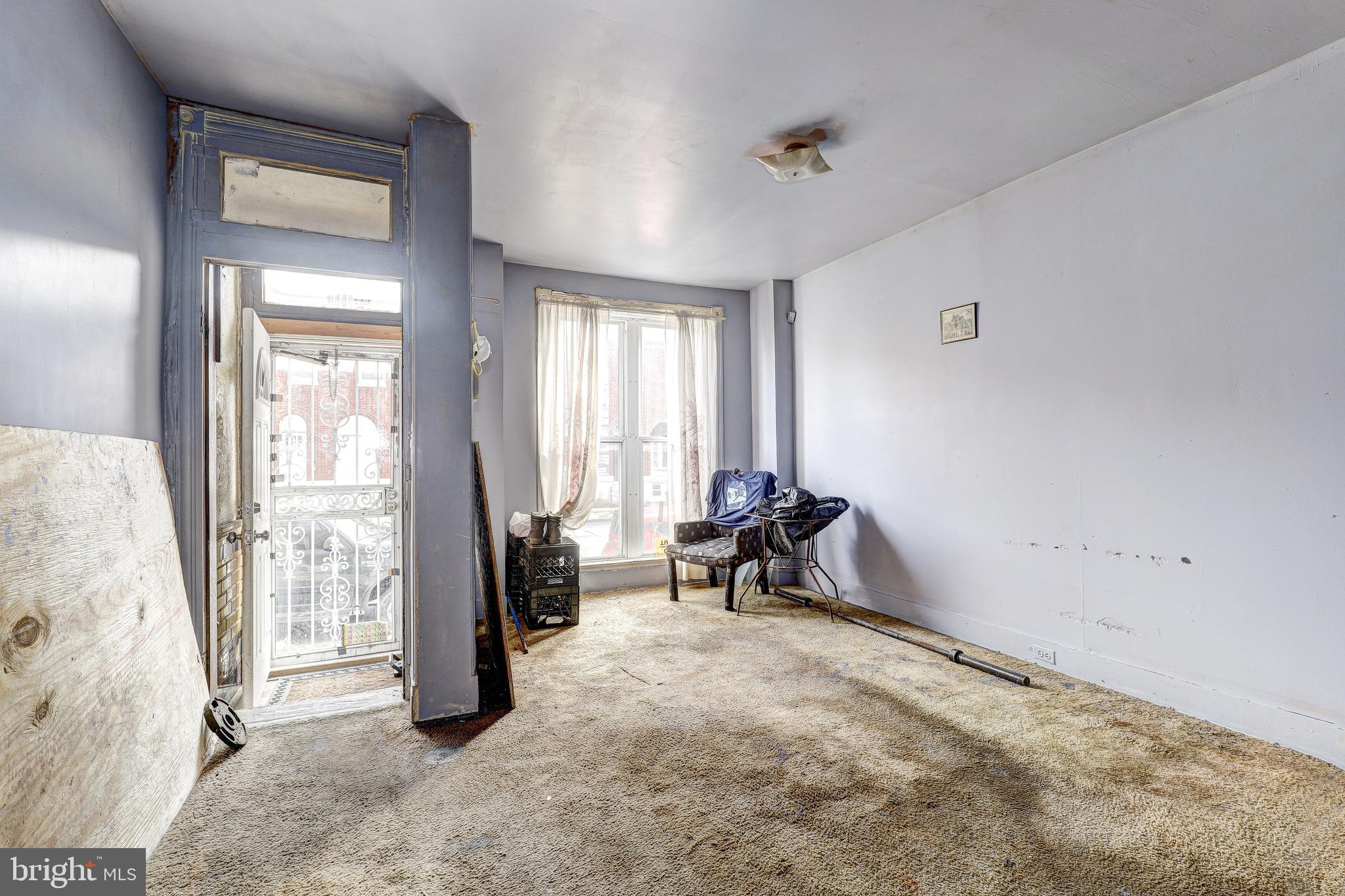 1534 N MILTON AVENUE