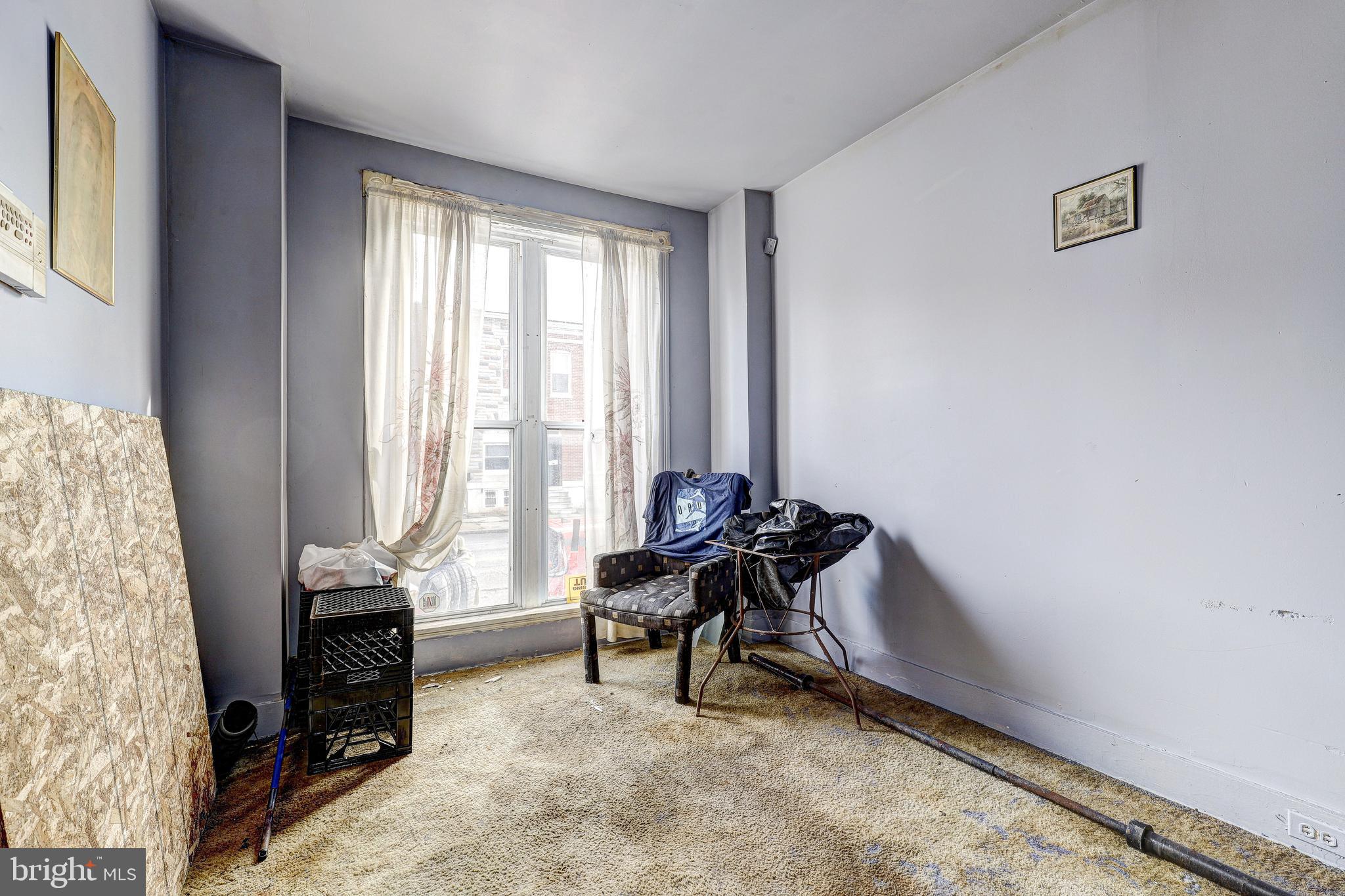 1534 N MILTON AVENUE