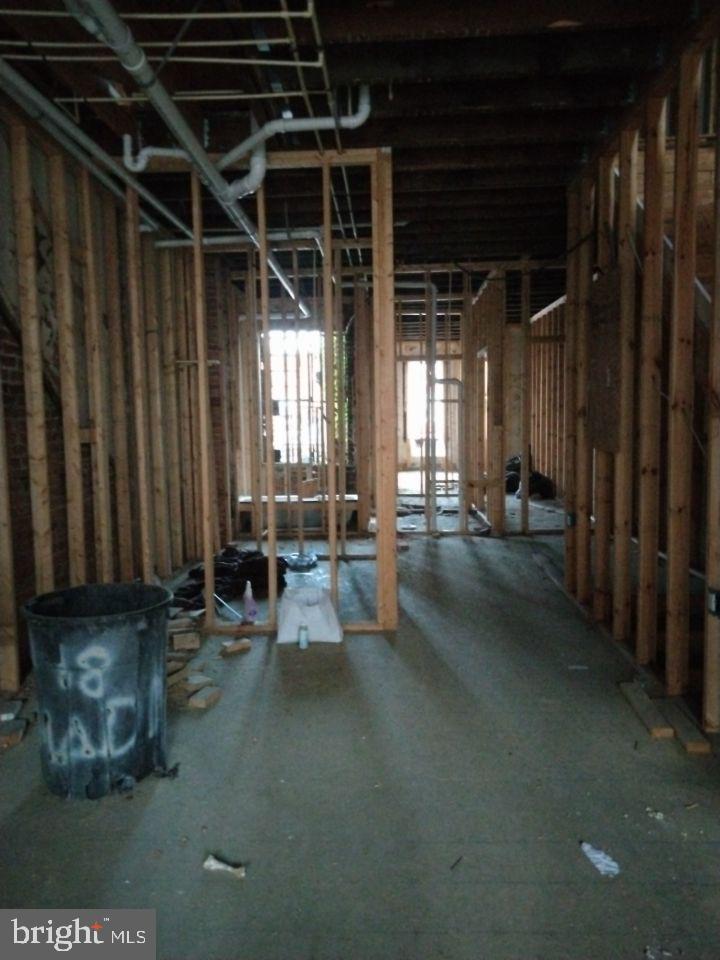 2027 MCCULLOH STREET