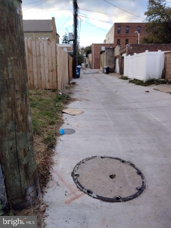 2027 MCCULLOH STREET