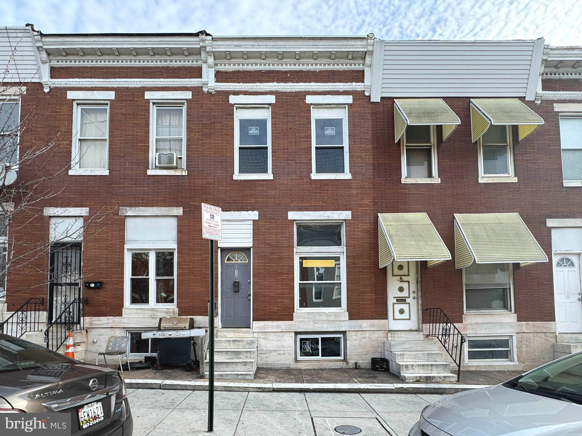 709 N KENWOOD AVENUE