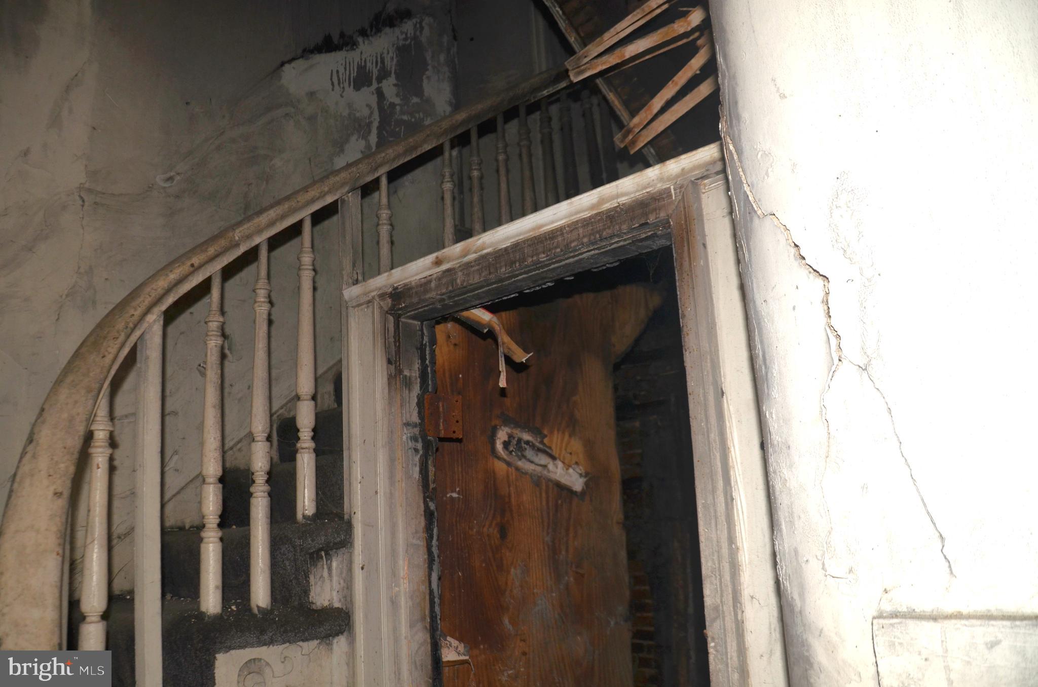 526 N CARROLLTON AVENUE