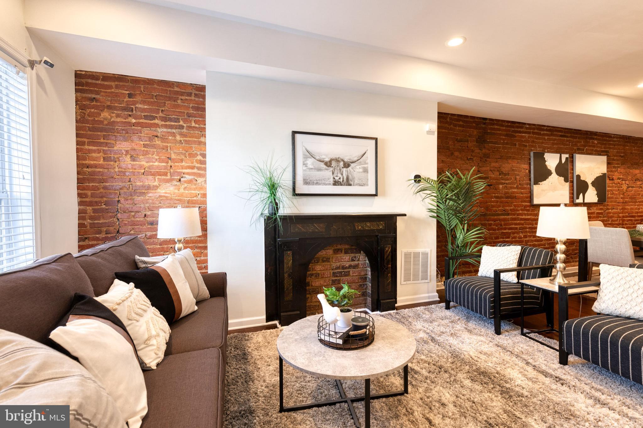 2515 E FAYETTE STREET