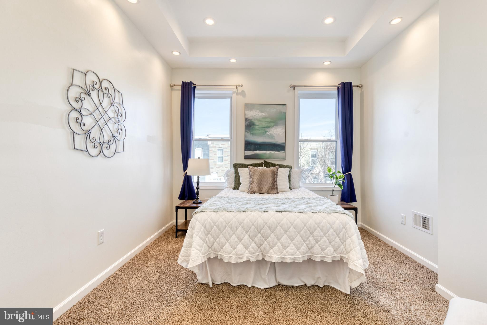 2515 E FAYETTE STREET