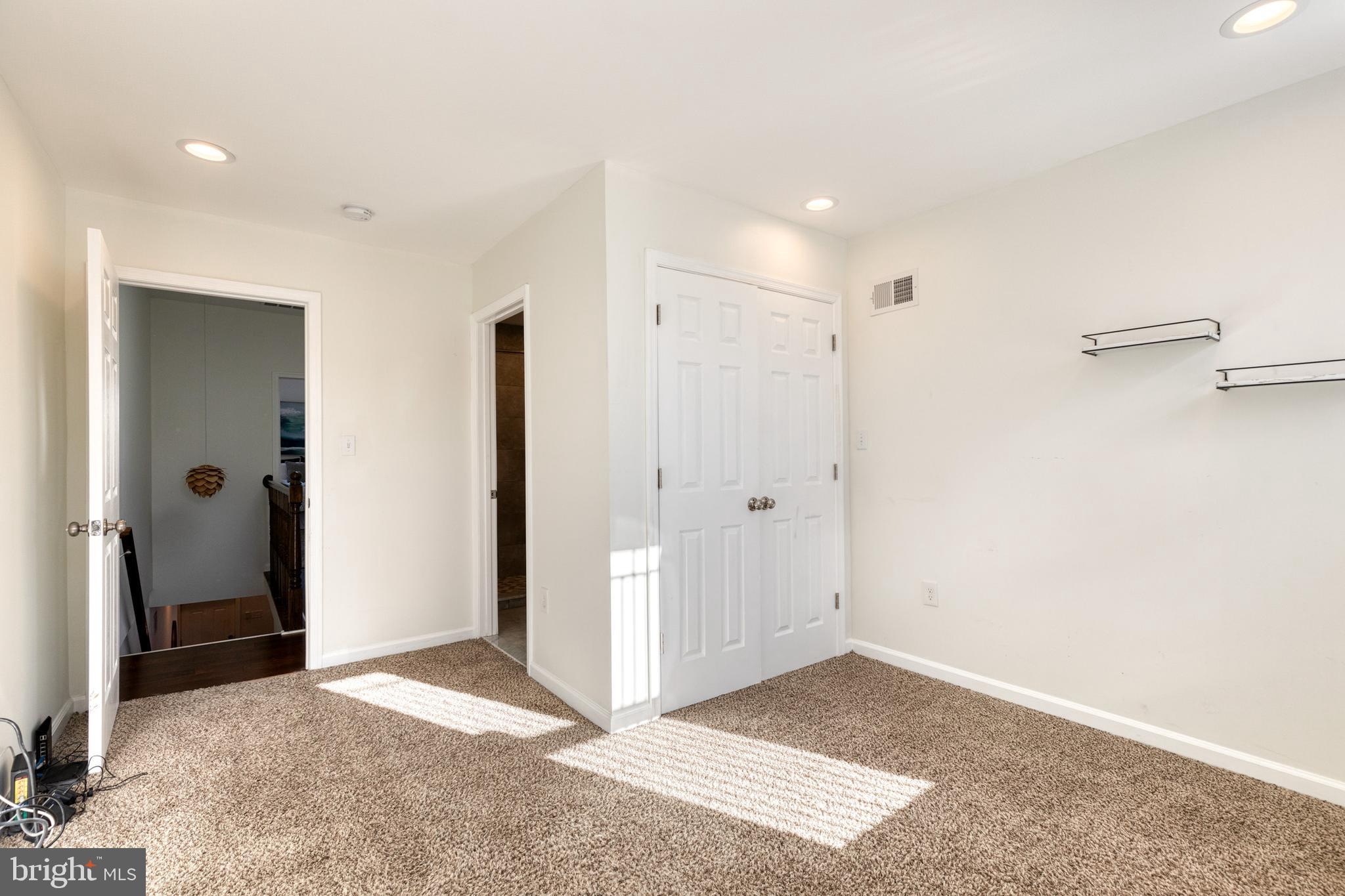 2515 E FAYETTE STREET