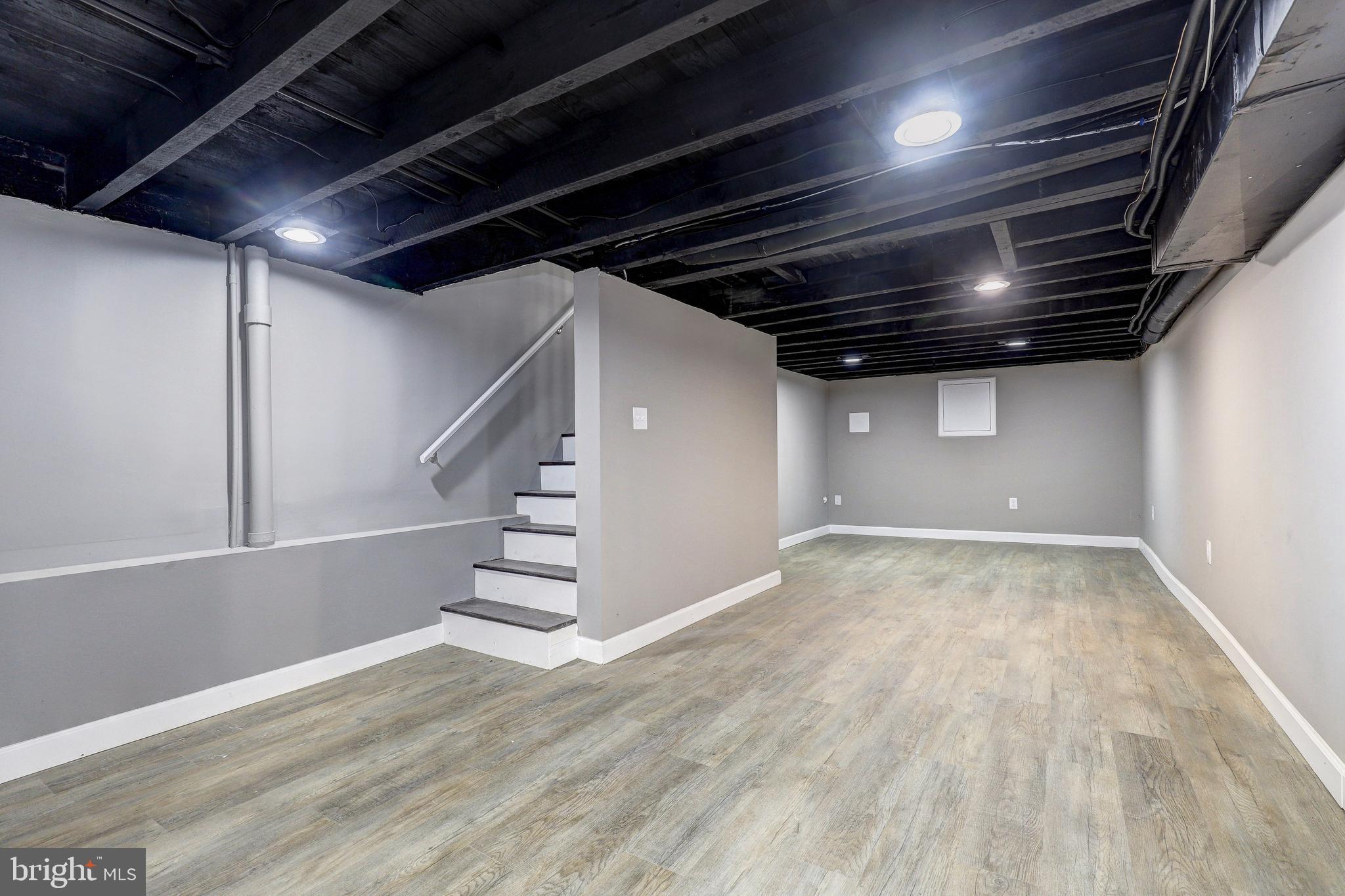 4220 PARKMONT AVENUE