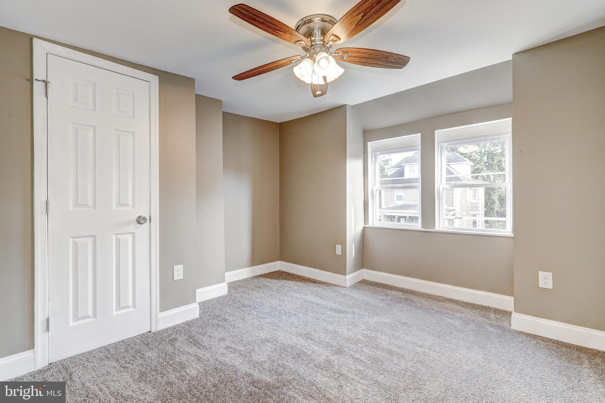 4220 PARKMONT AVENUE