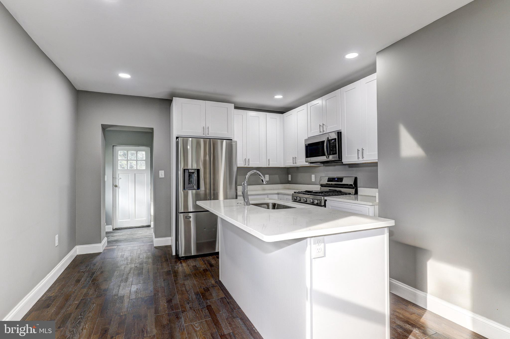 4220 PARKMONT AVENUE