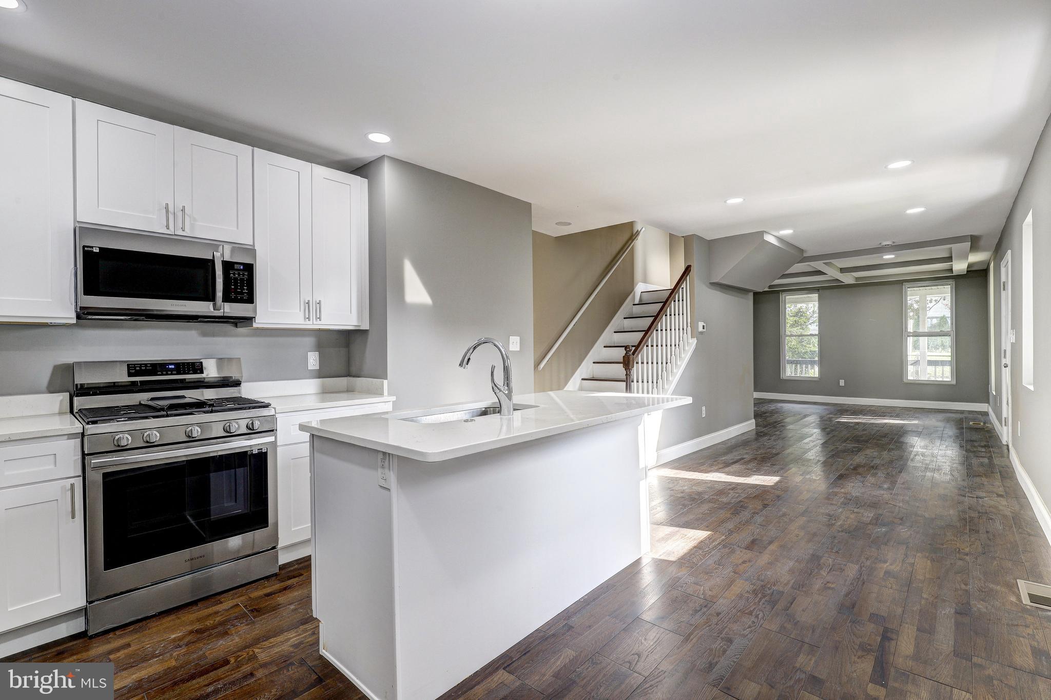 4220 PARKMONT AVENUE