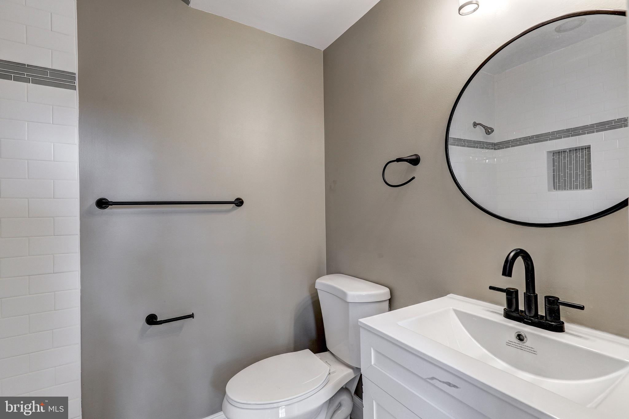 4220 PARKMONT AVENUE