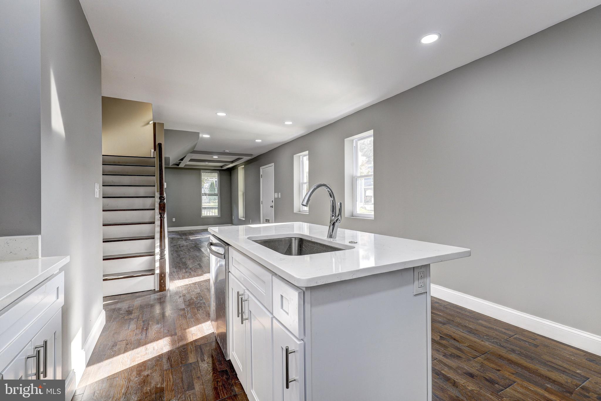 4220 PARKMONT AVENUE