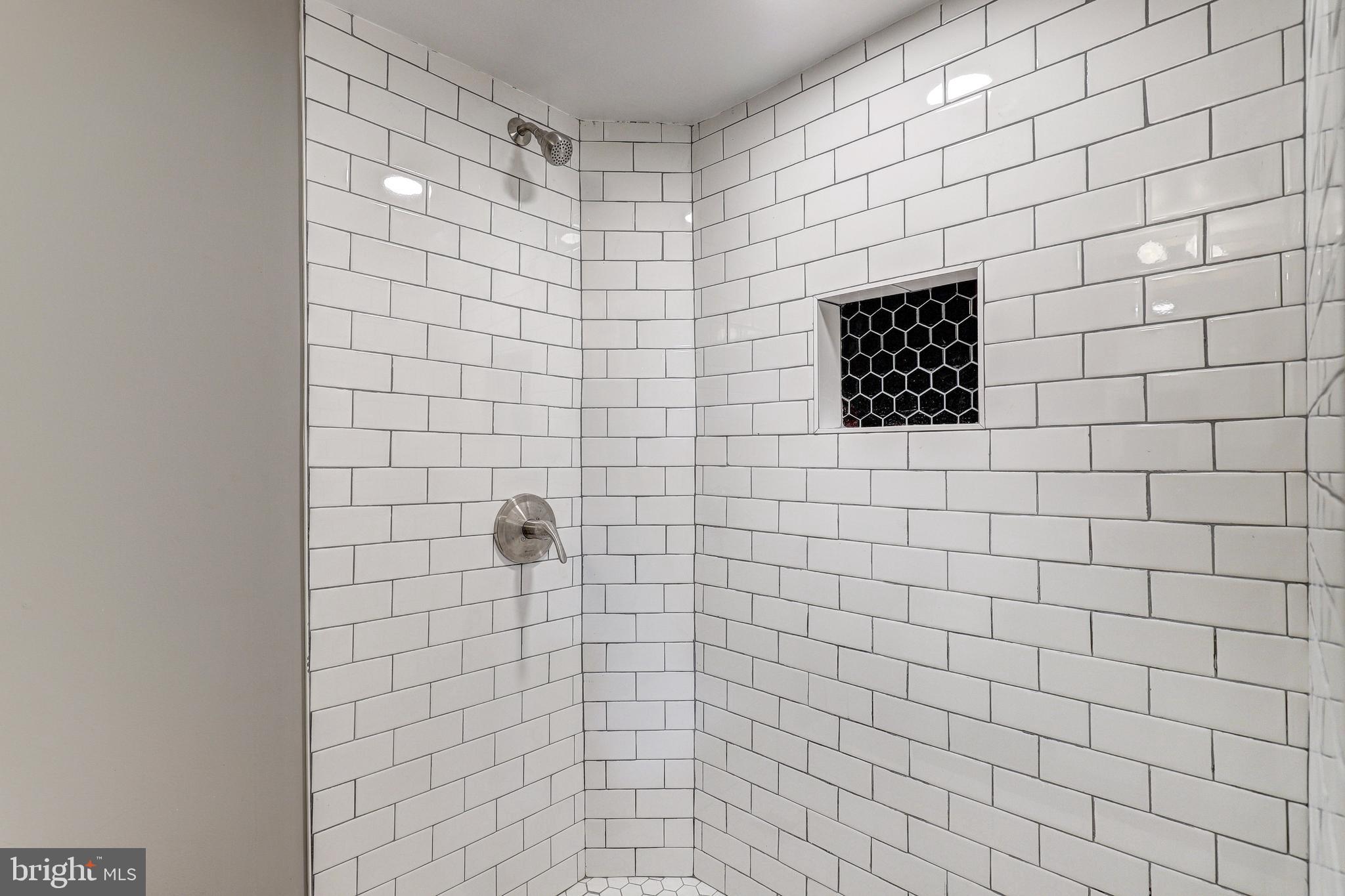 4220 PARKMONT AVENUE