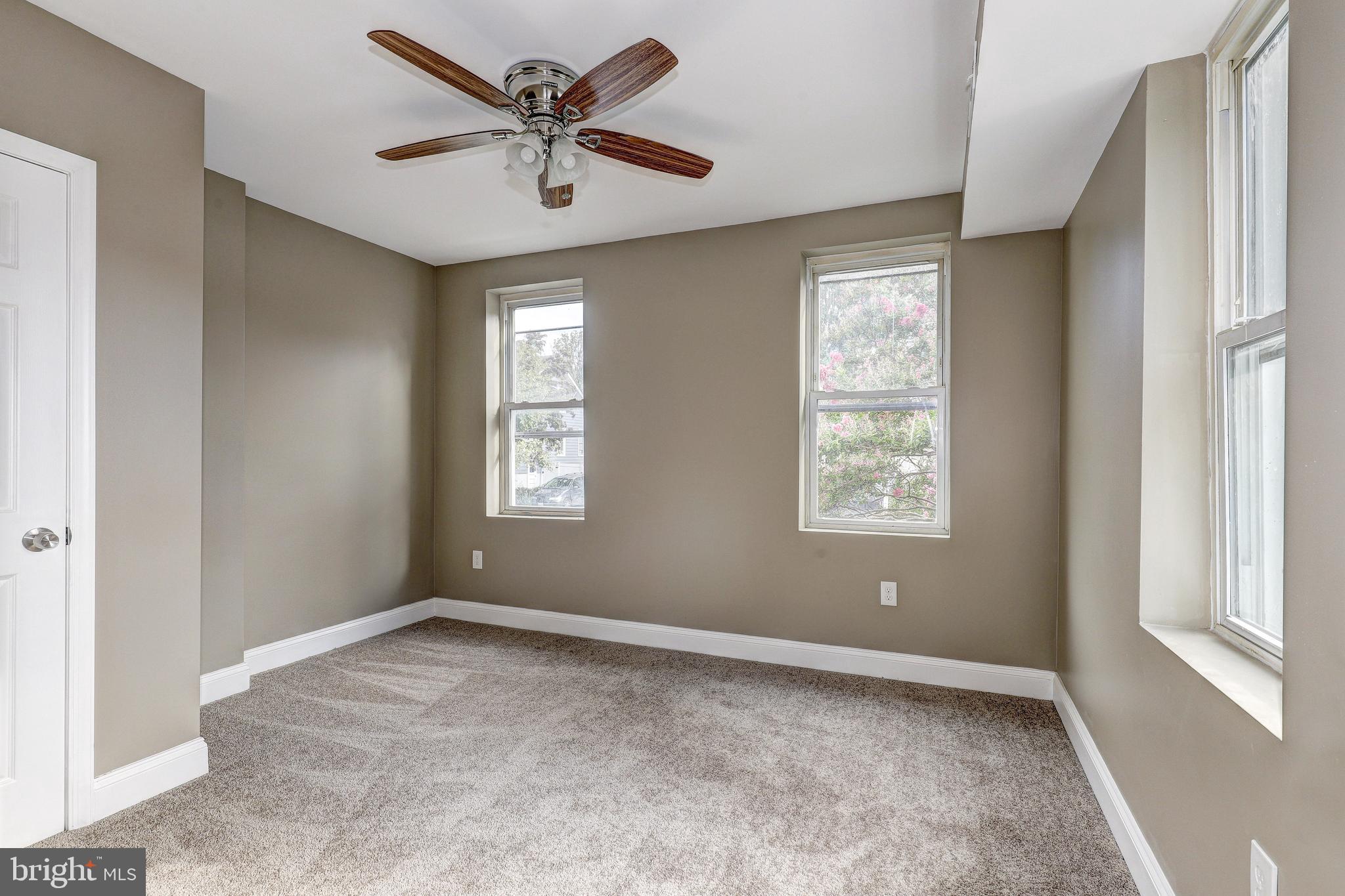 4220 PARKMONT AVENUE