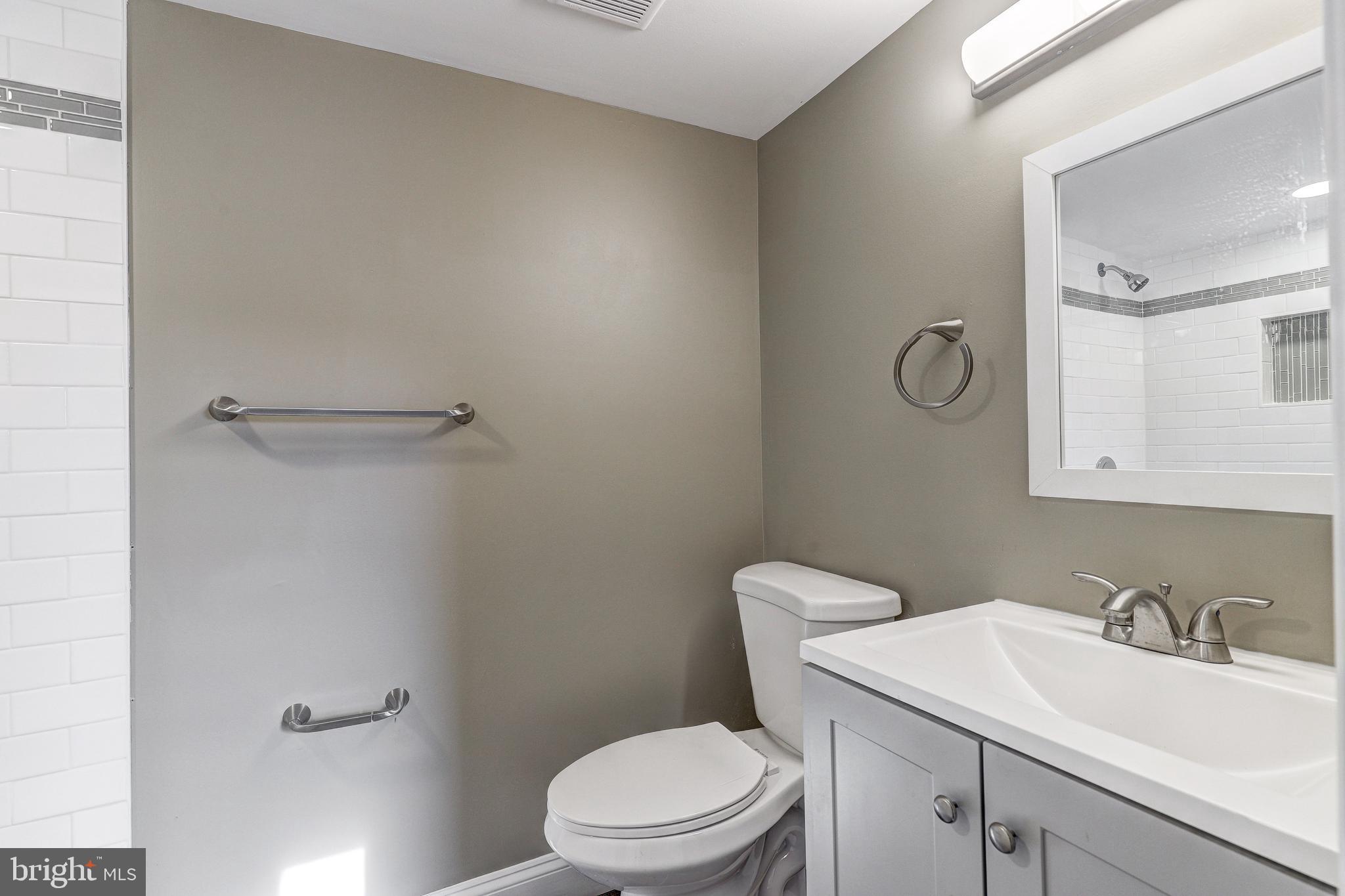 4220 PARKMONT AVENUE