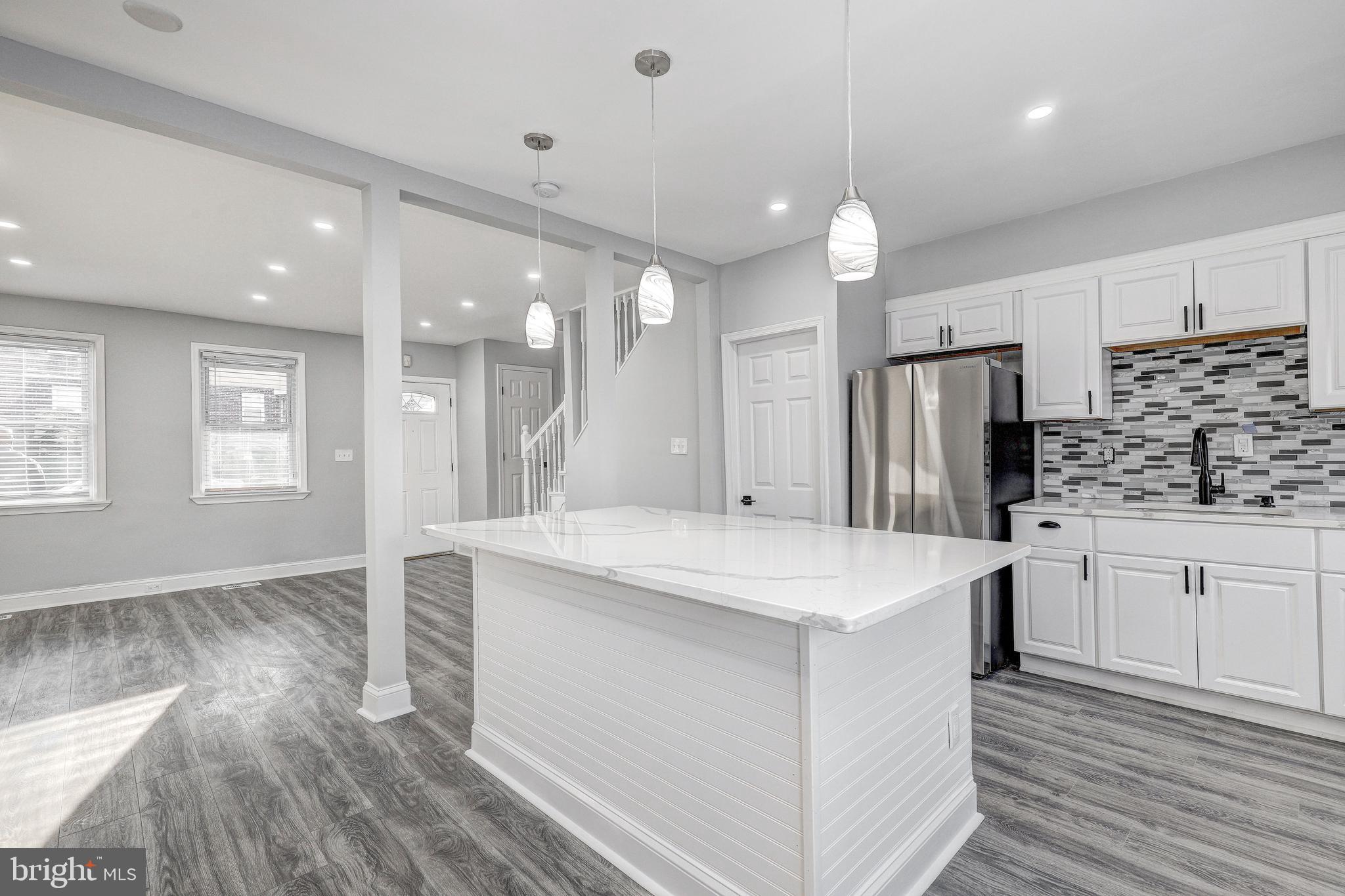 905 MOUNT HOLLY STREET