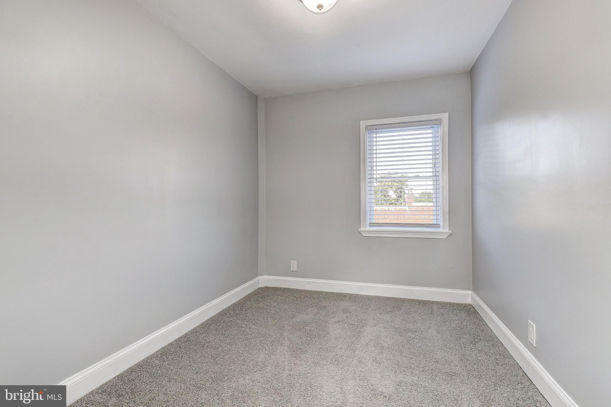 905 MOUNT HOLLY STREET