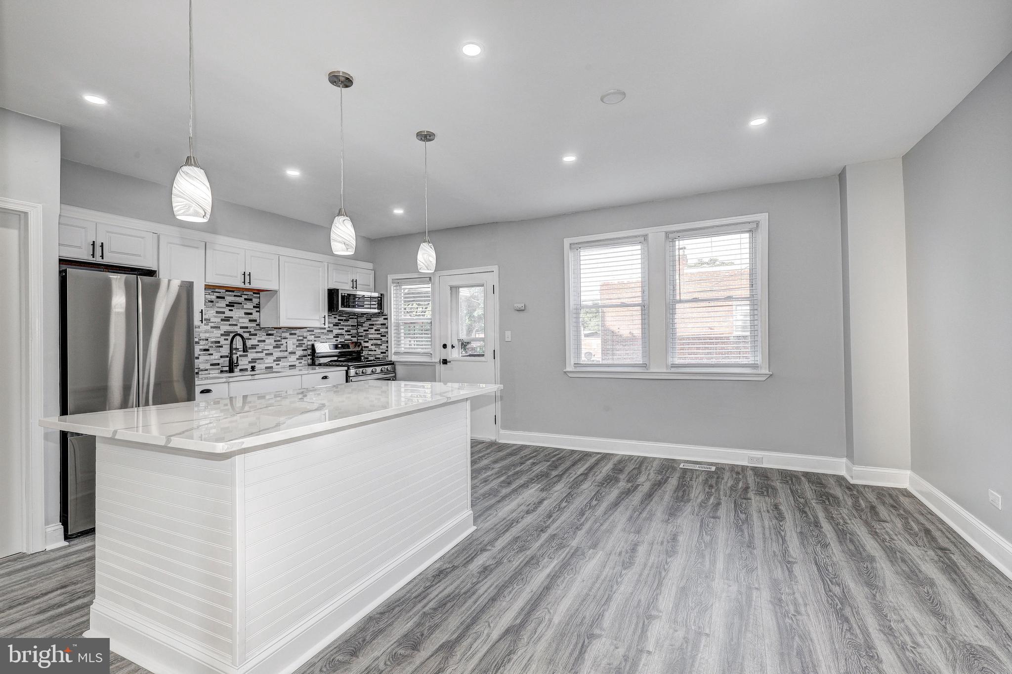 905 MOUNT HOLLY STREET