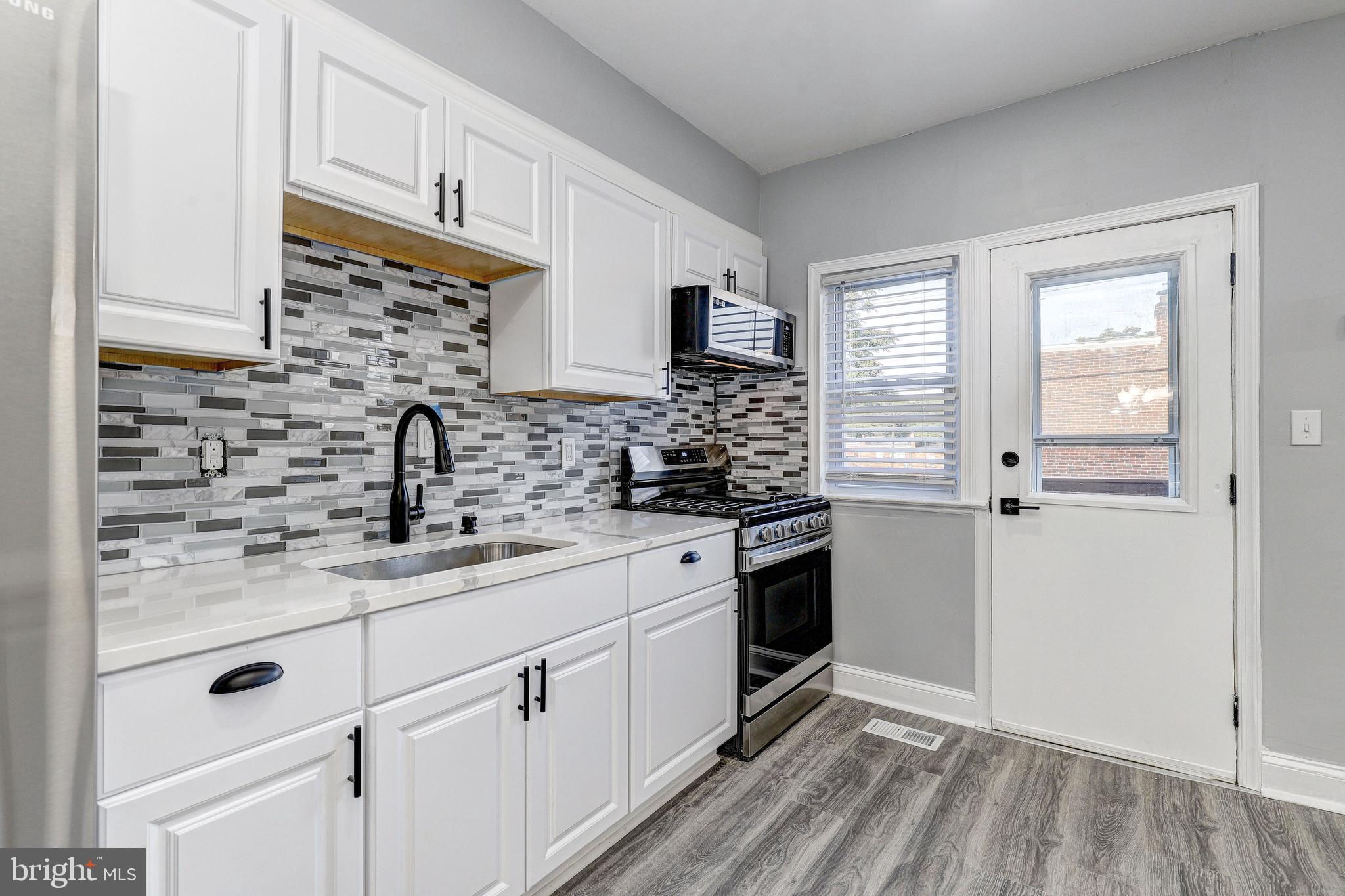 905 MOUNT HOLLY STREET