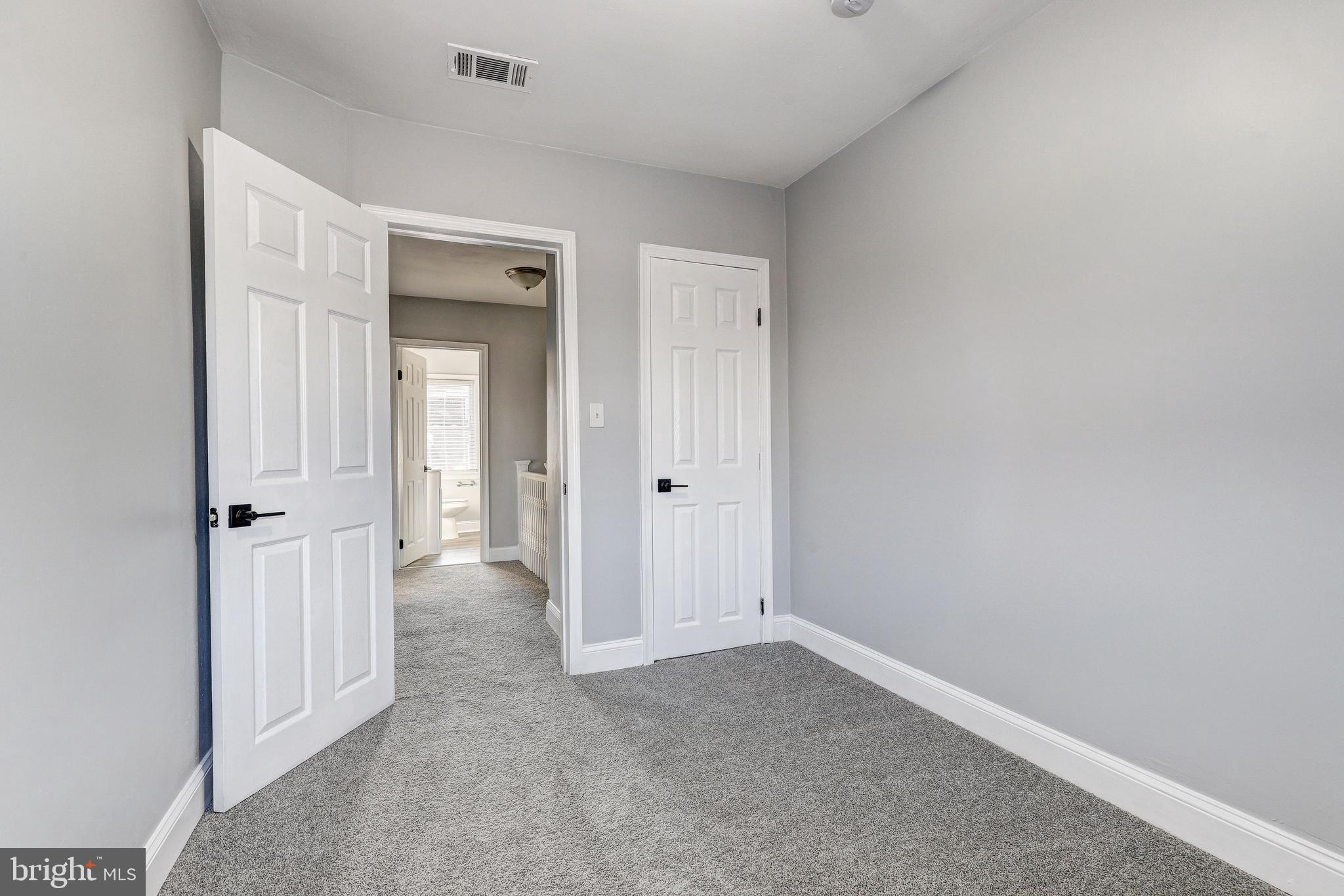 905 MOUNT HOLLY STREET