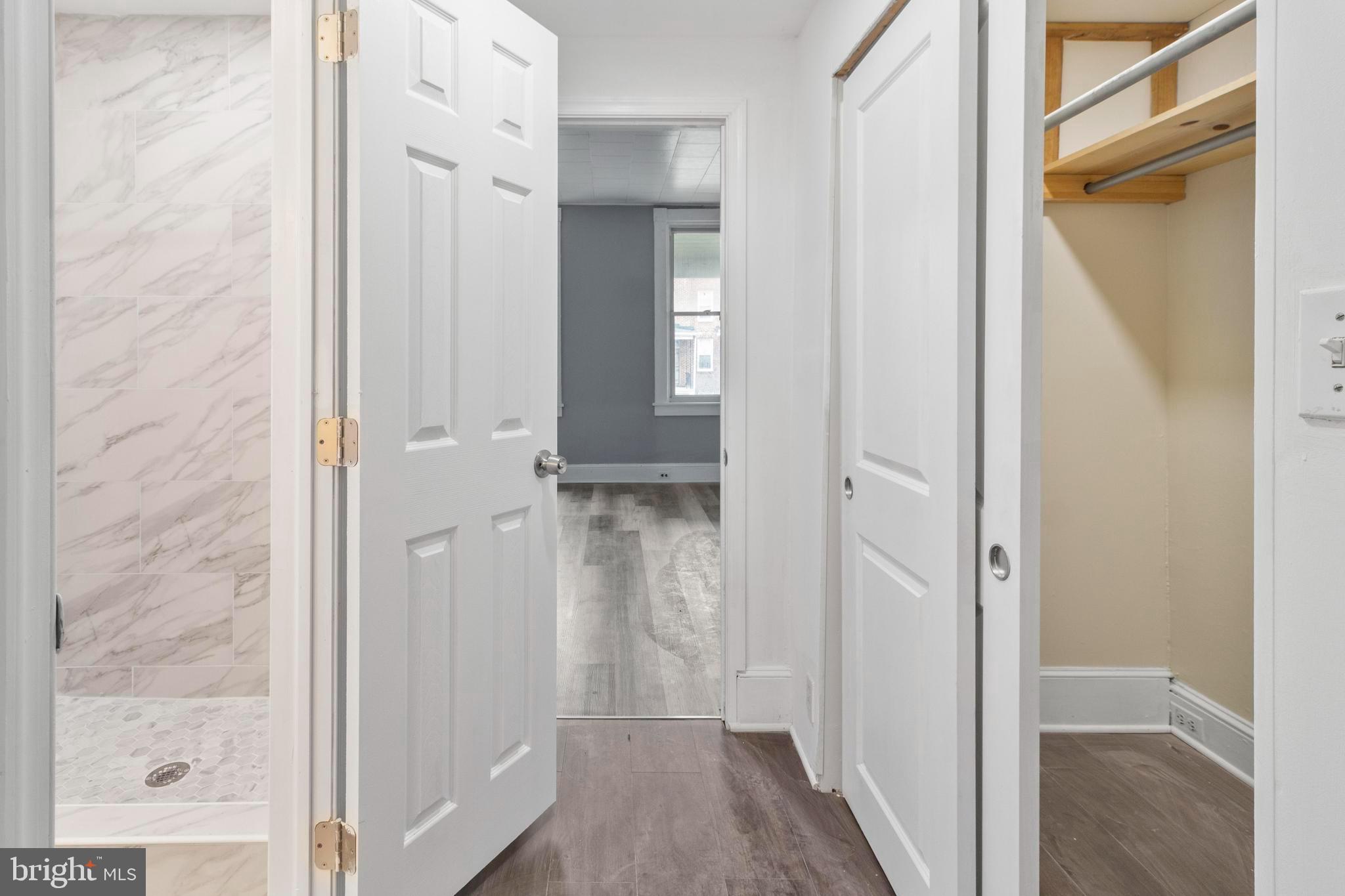 3814 W GARRISON AVENUE