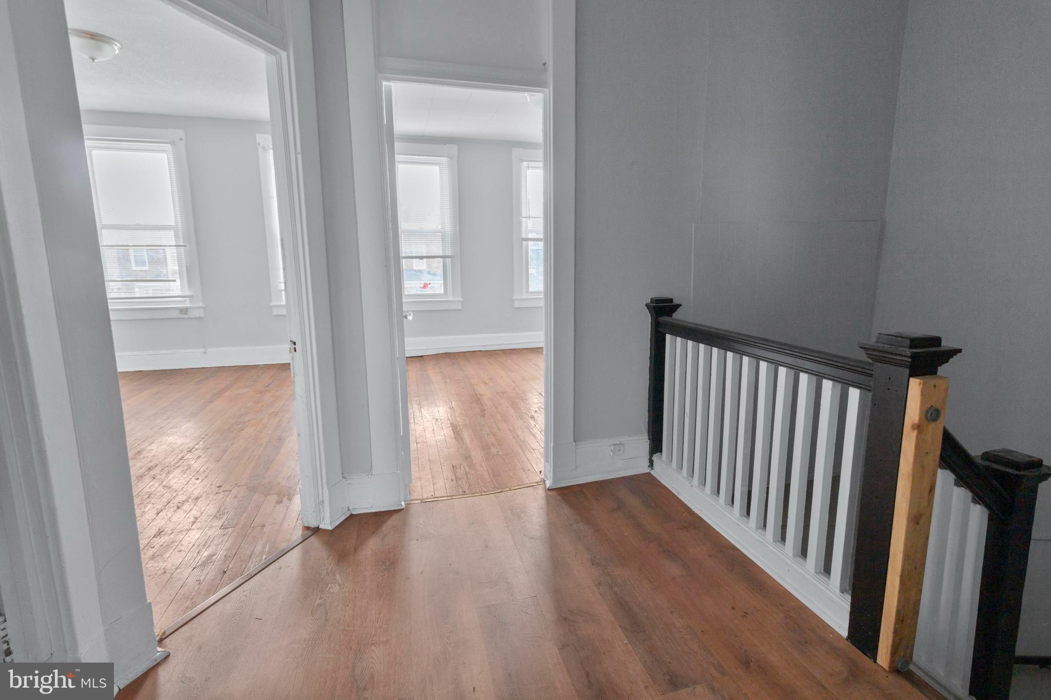 3814 W GARRISON AVENUE