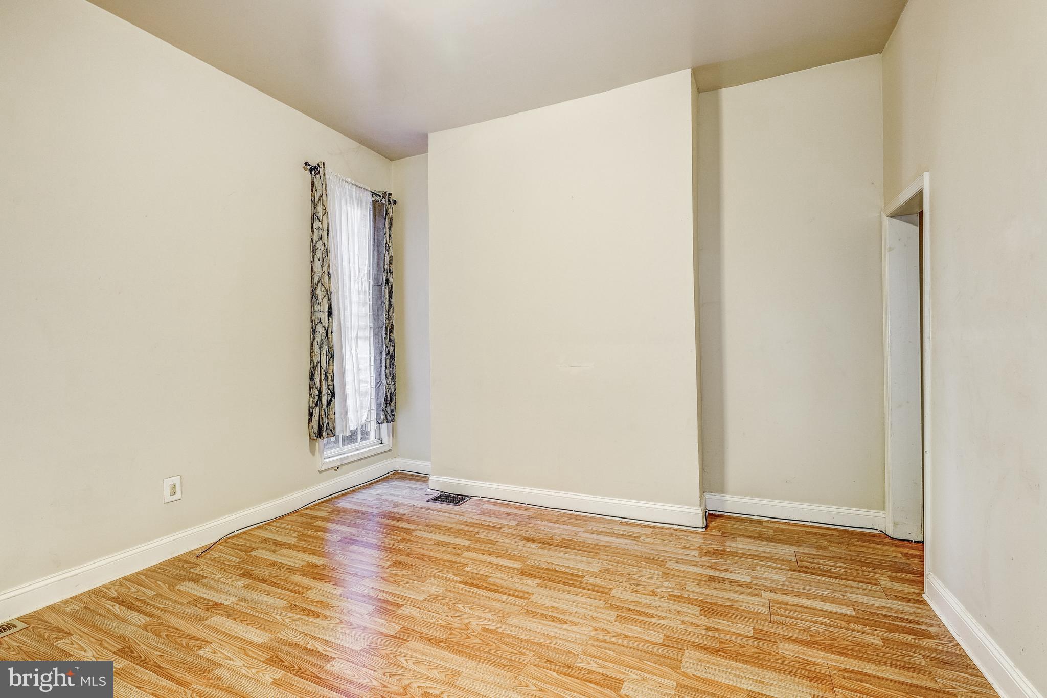 2419 WOODBROOK AVENUE