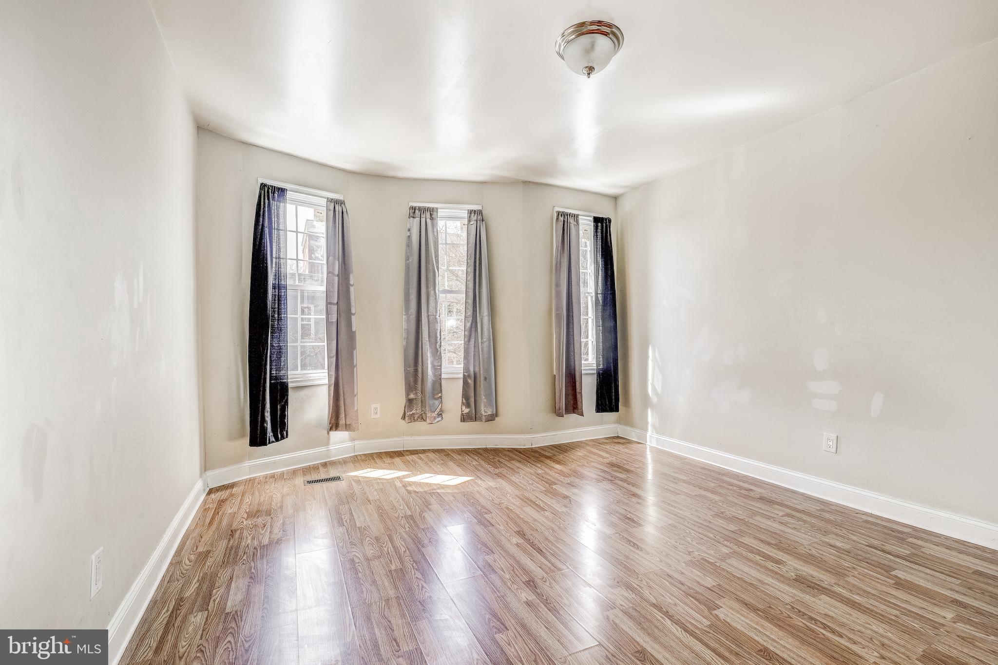 2419 WOODBROOK AVENUE