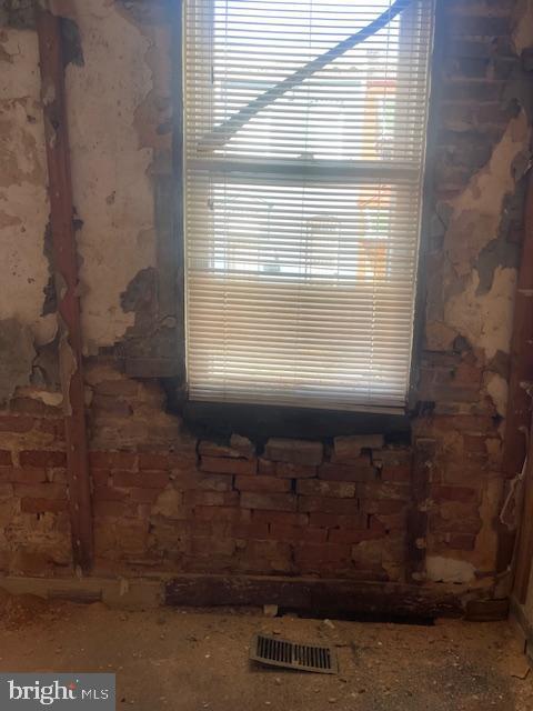 1540 N WOODYEAR STREET