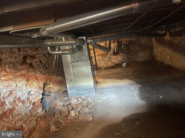 1540 N WOODYEAR STREET