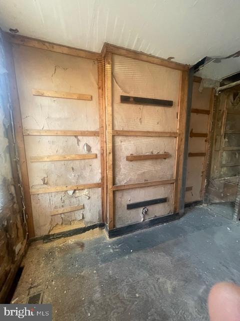 1540 N WOODYEAR STREET