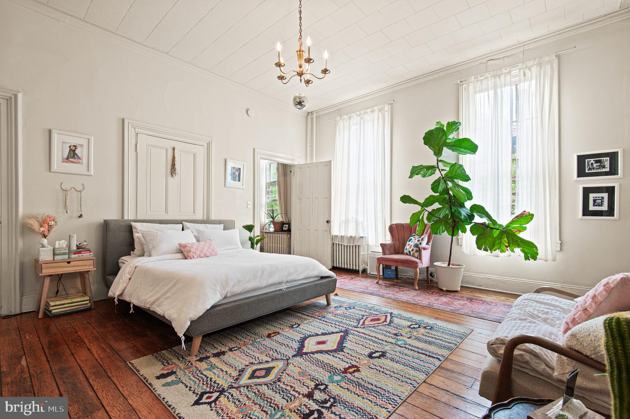 246 W LANVALE STREET