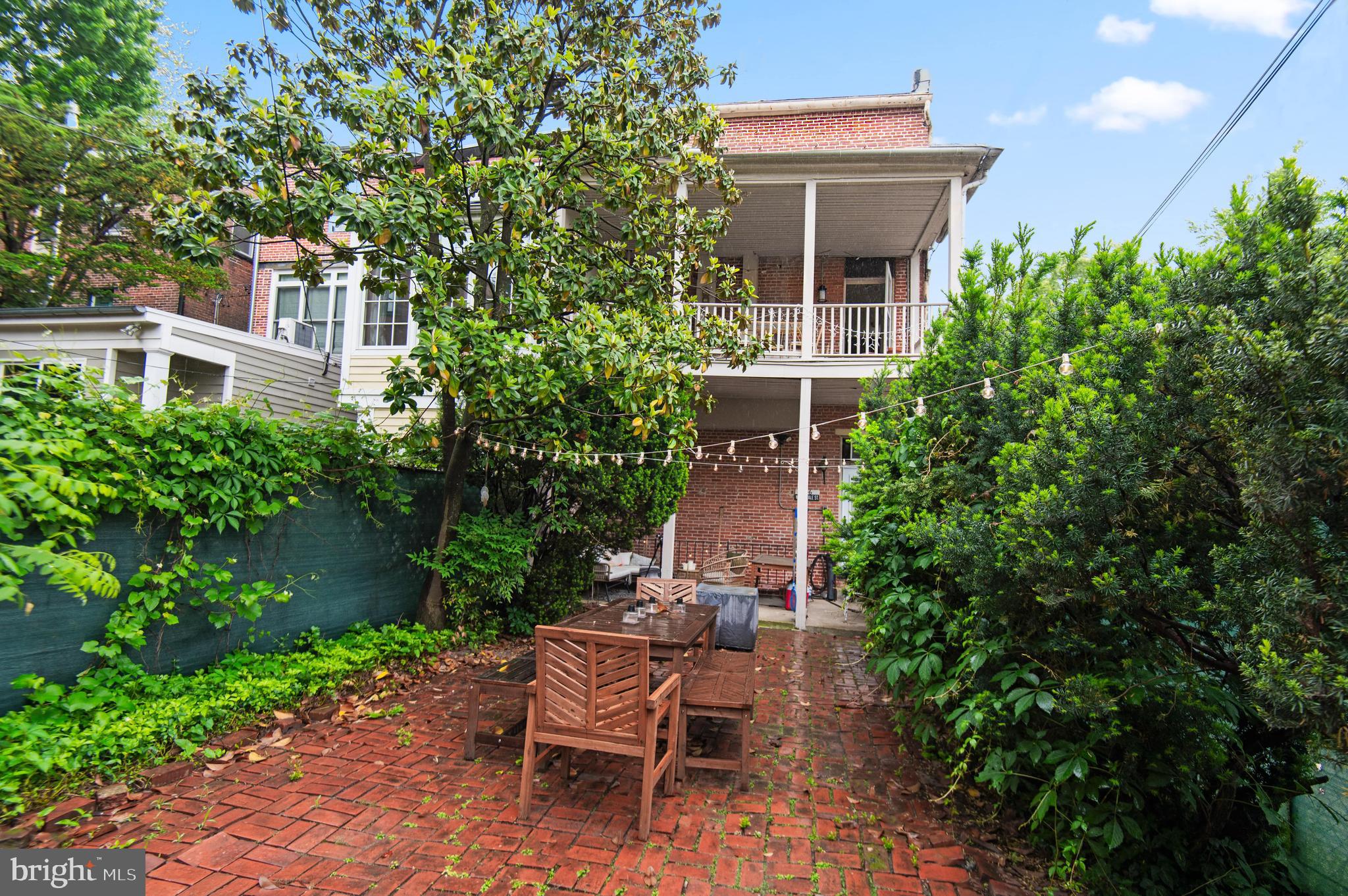 246 W LANVALE STREET